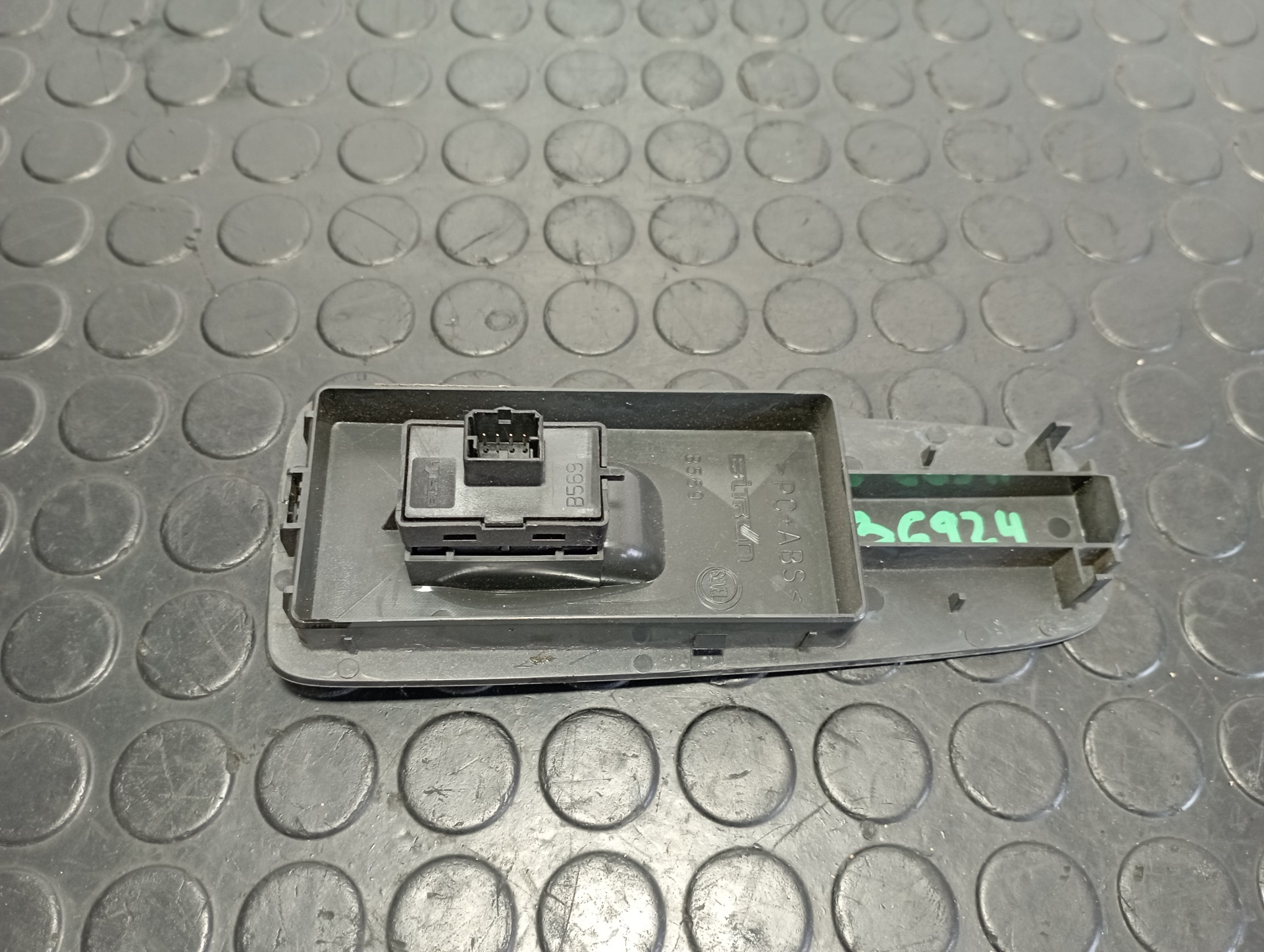 MANDO ELEVALUNAS DELANTERO DERECHO PEUGEOT BOXER CAJA CERR. TECHO ELEVADO (BAT.3450)(335)(2007 =>) - vista 3