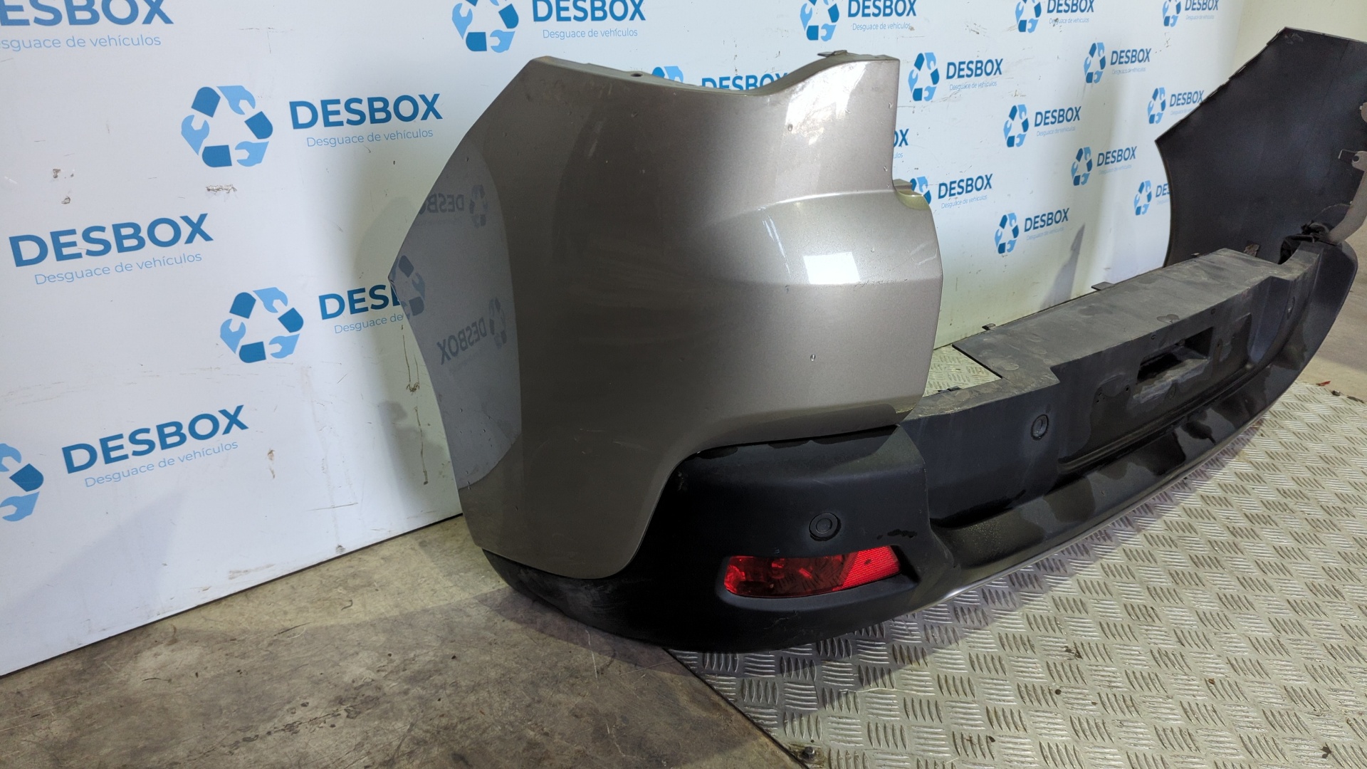 PARAGOLPES TRASERO PEUGEOT 3008 - vista 7