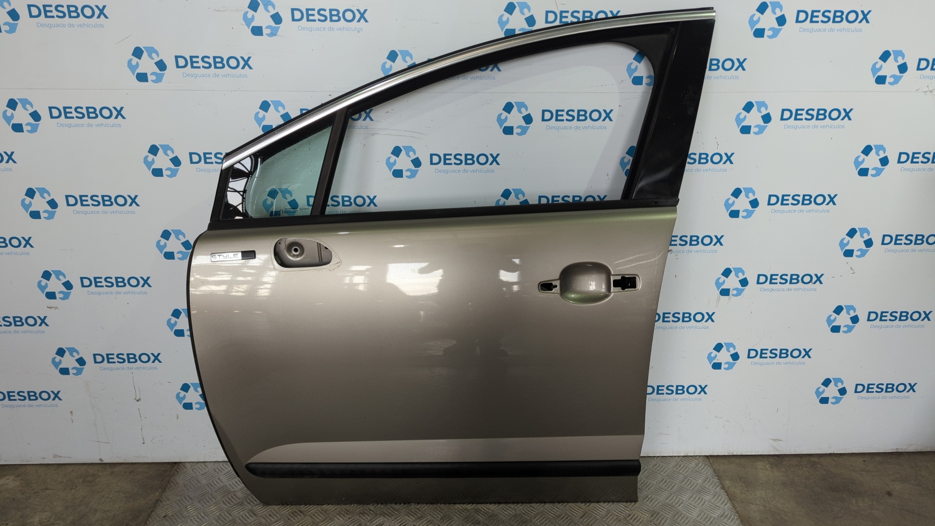 PUERTA DELANTERA IZQUIERDA PEUGEOT 3008