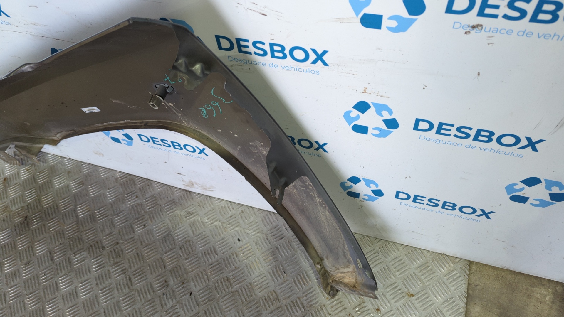 ALETA DELANTERA DERECHA CHRYSLER JEEP COMPASS - vista 3