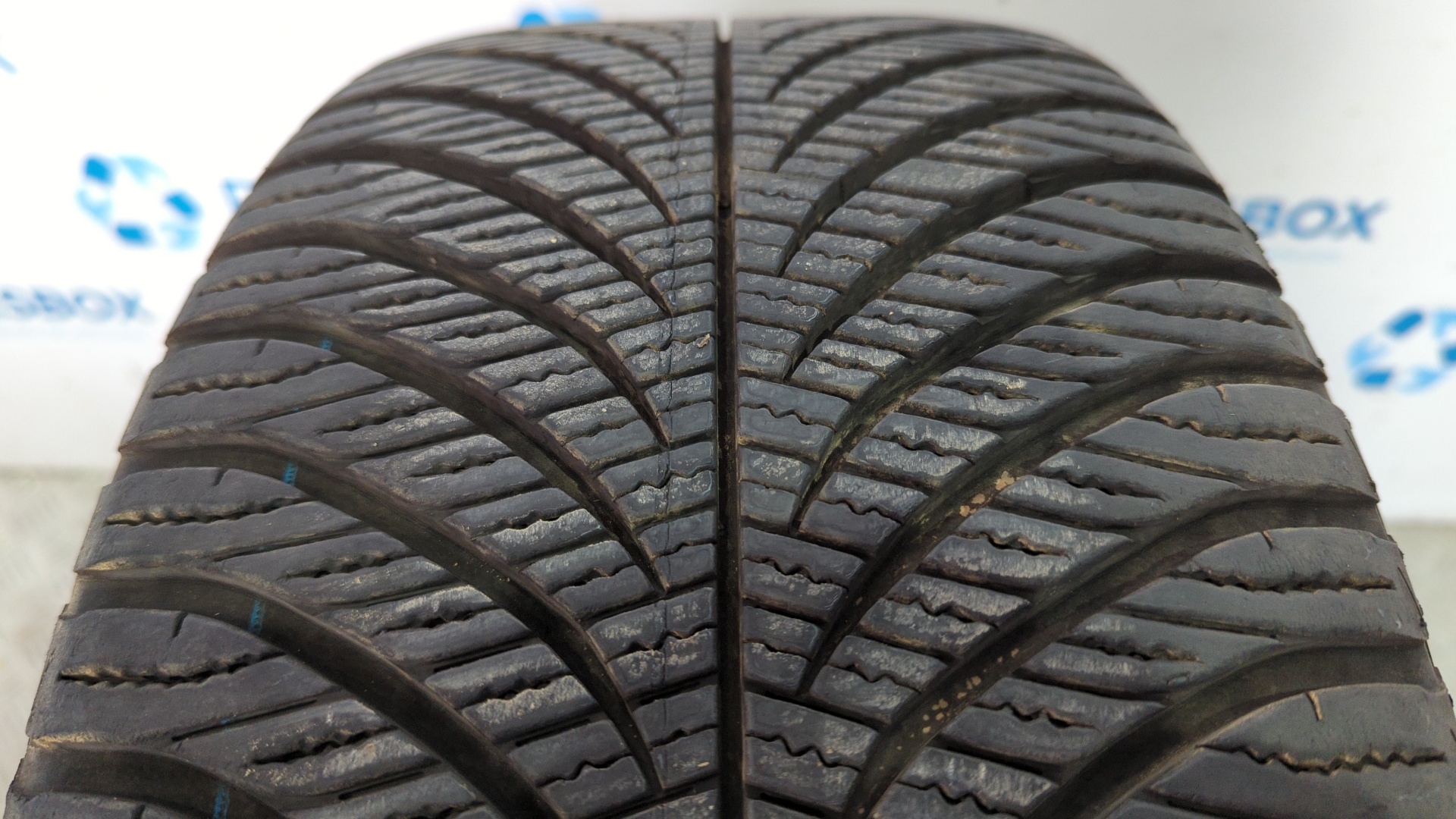 JUEGO LLANTAS FORD KUGA - vista 7