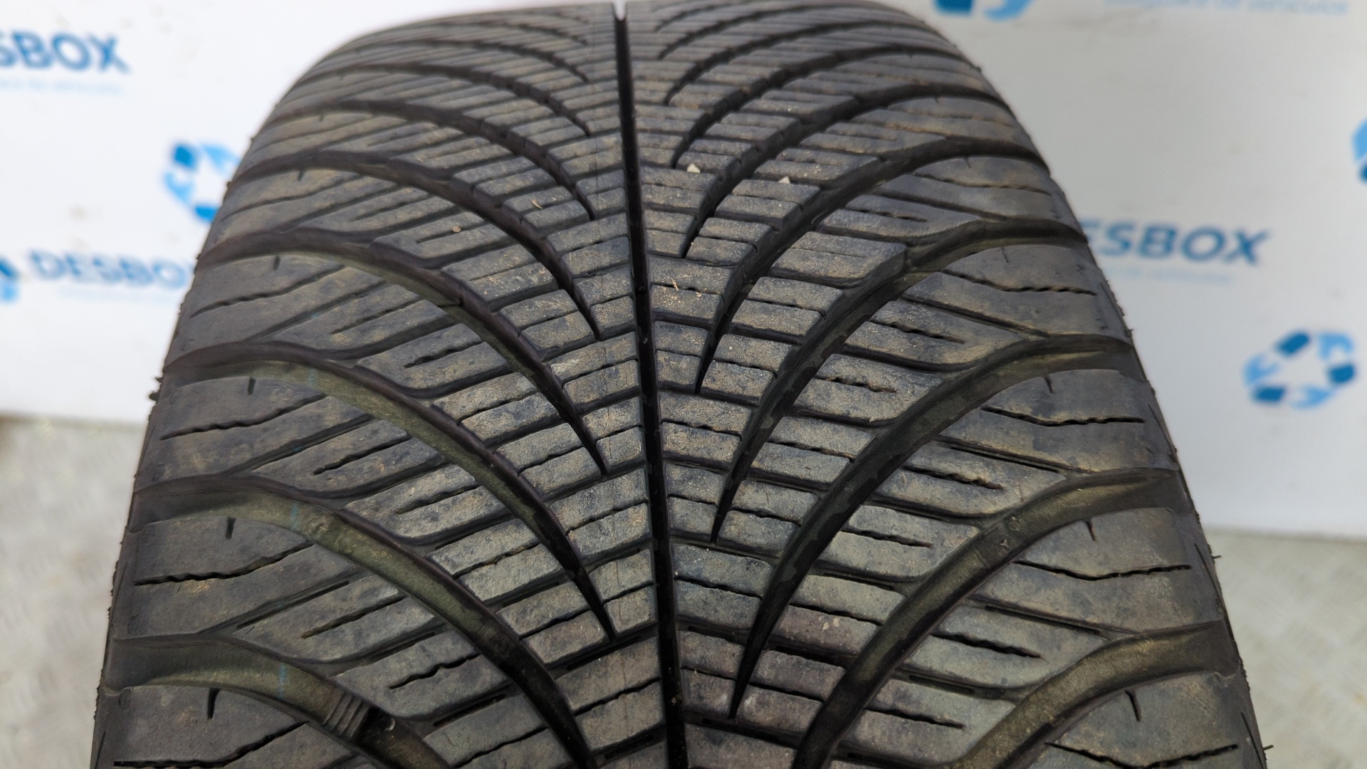 JUEGO LLANTAS FORD KUGA - vista 2