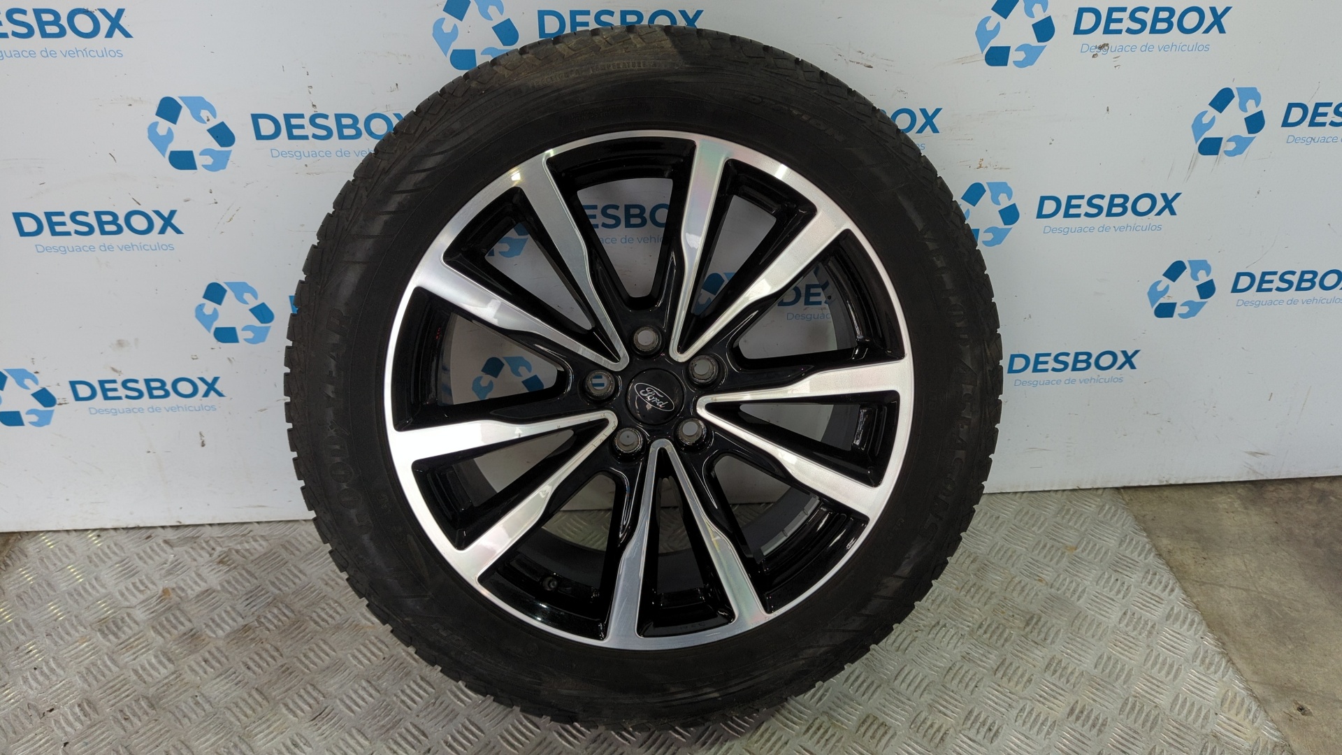 JUEGO LLANTAS FORD KUGA - vista 9