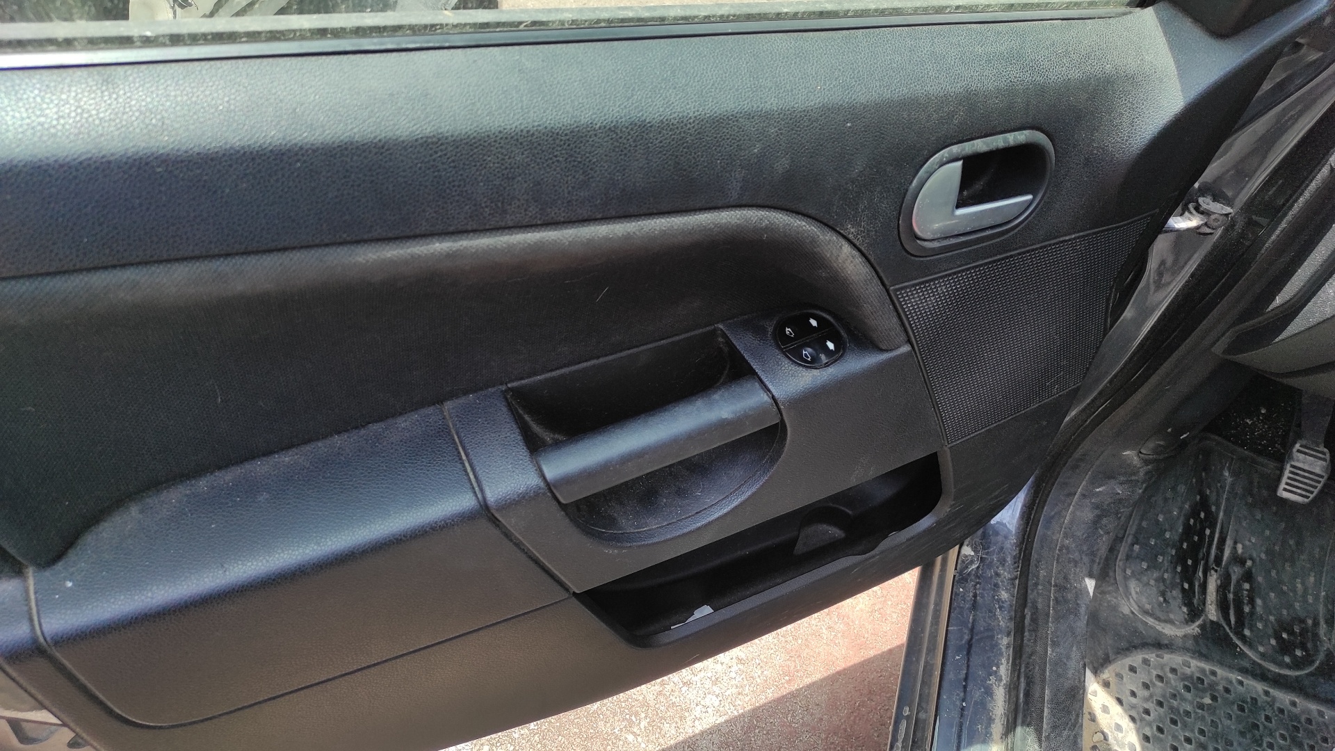 GUANTERA FORD FIESTA - vista 10