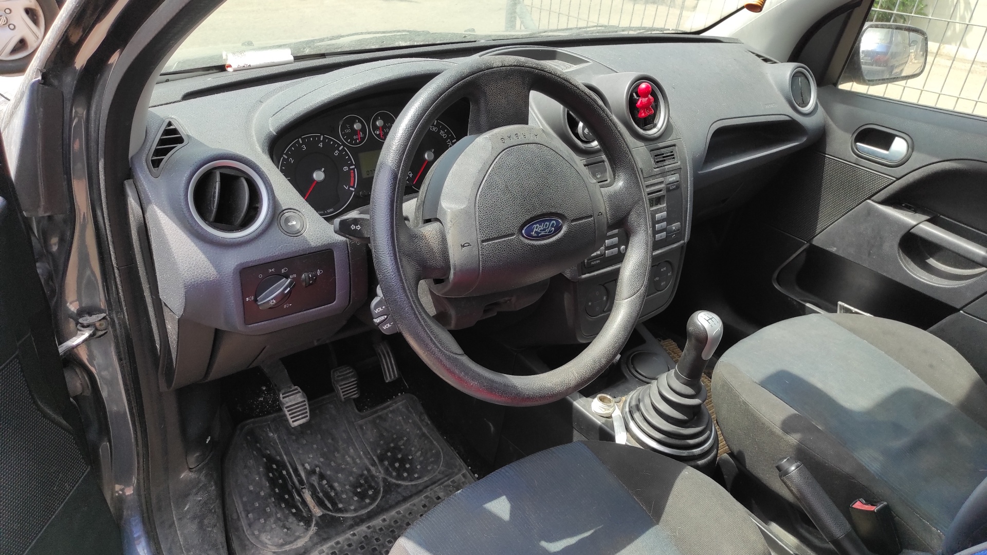 GUANTERA FORD FIESTA - vista 7