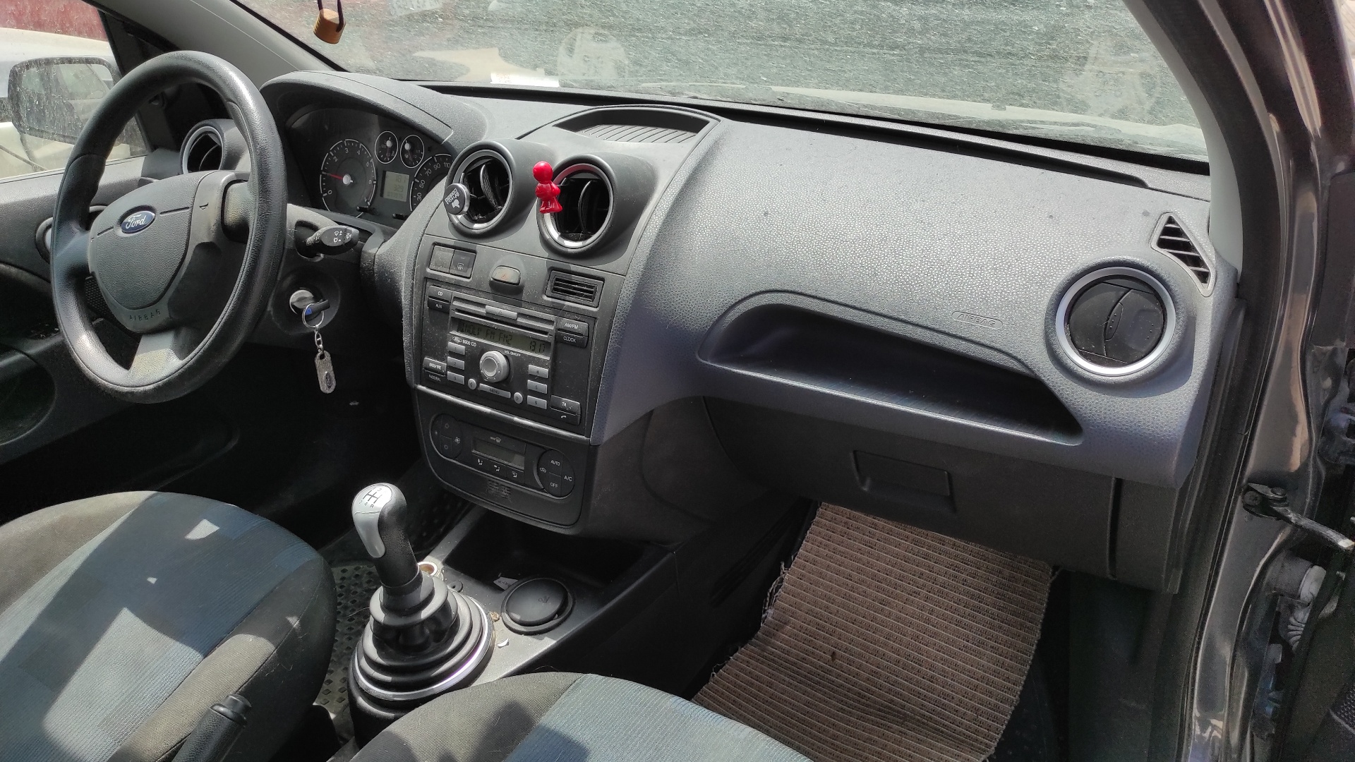 GUANTERA FORD FIESTA - vista 12