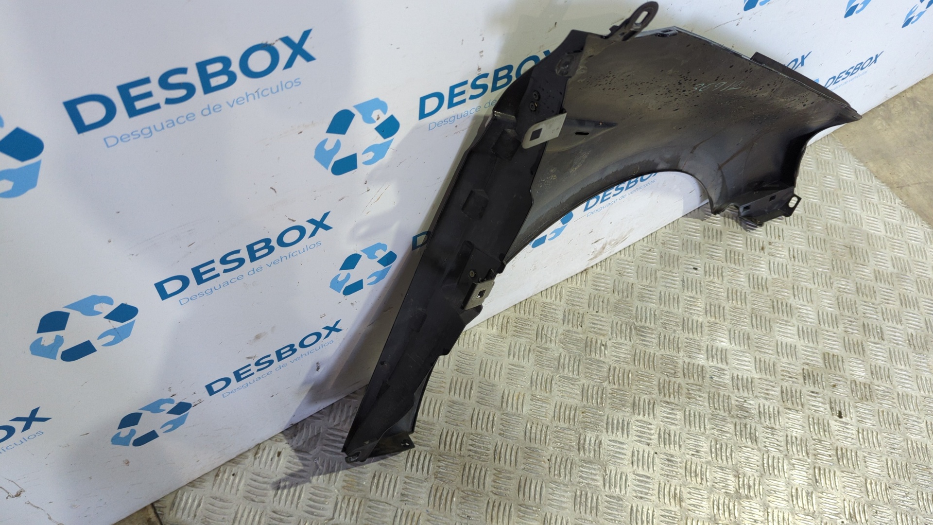 ALETA DELANTERA IZQUIERDA RENAULT MEGANE IV BERLINA 5P - vista 2