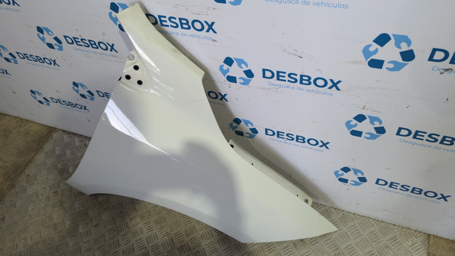 ALETA DELANTERA DERECHA RENAULT MEGANE III BERLINA 5 P - vista 2