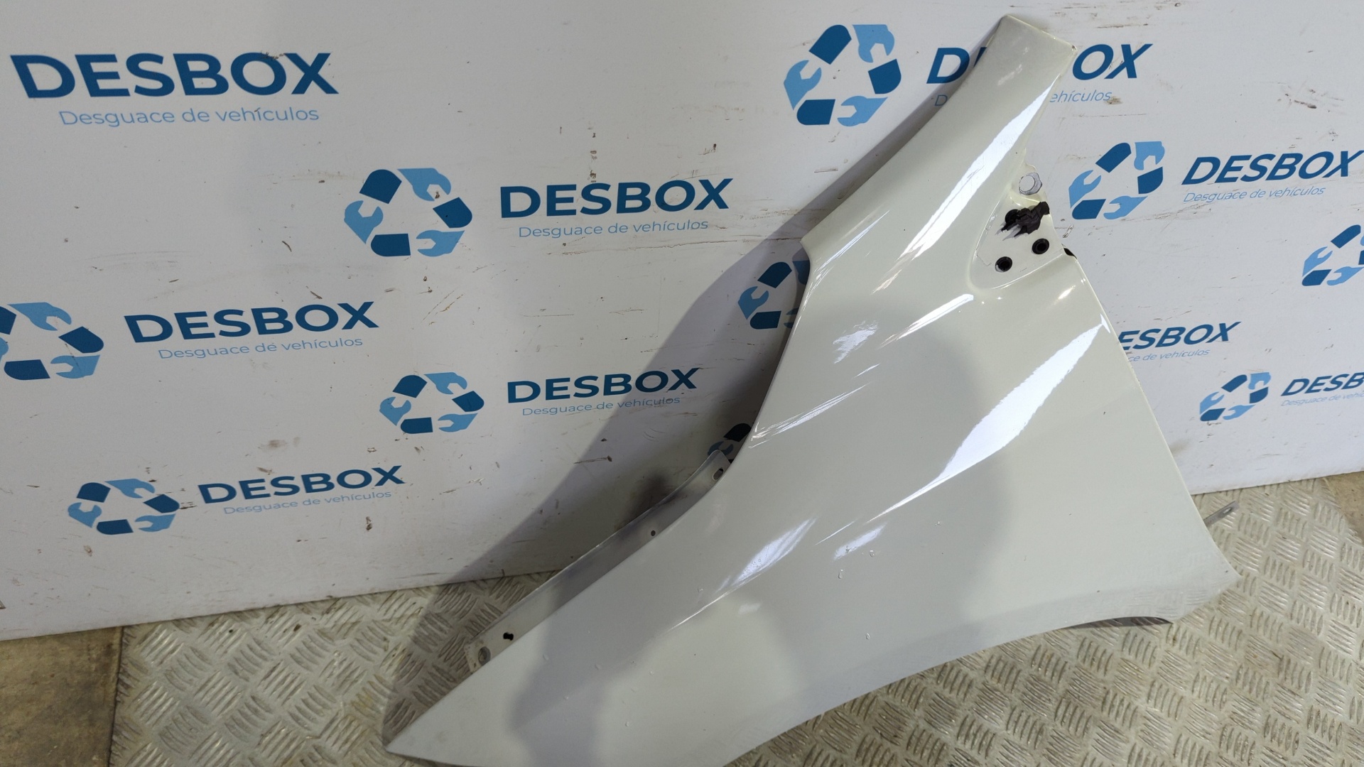 ALETA DELANTERA IZQUIERDA RENAULT MEGANE III BERLINA 5 P - vista 5