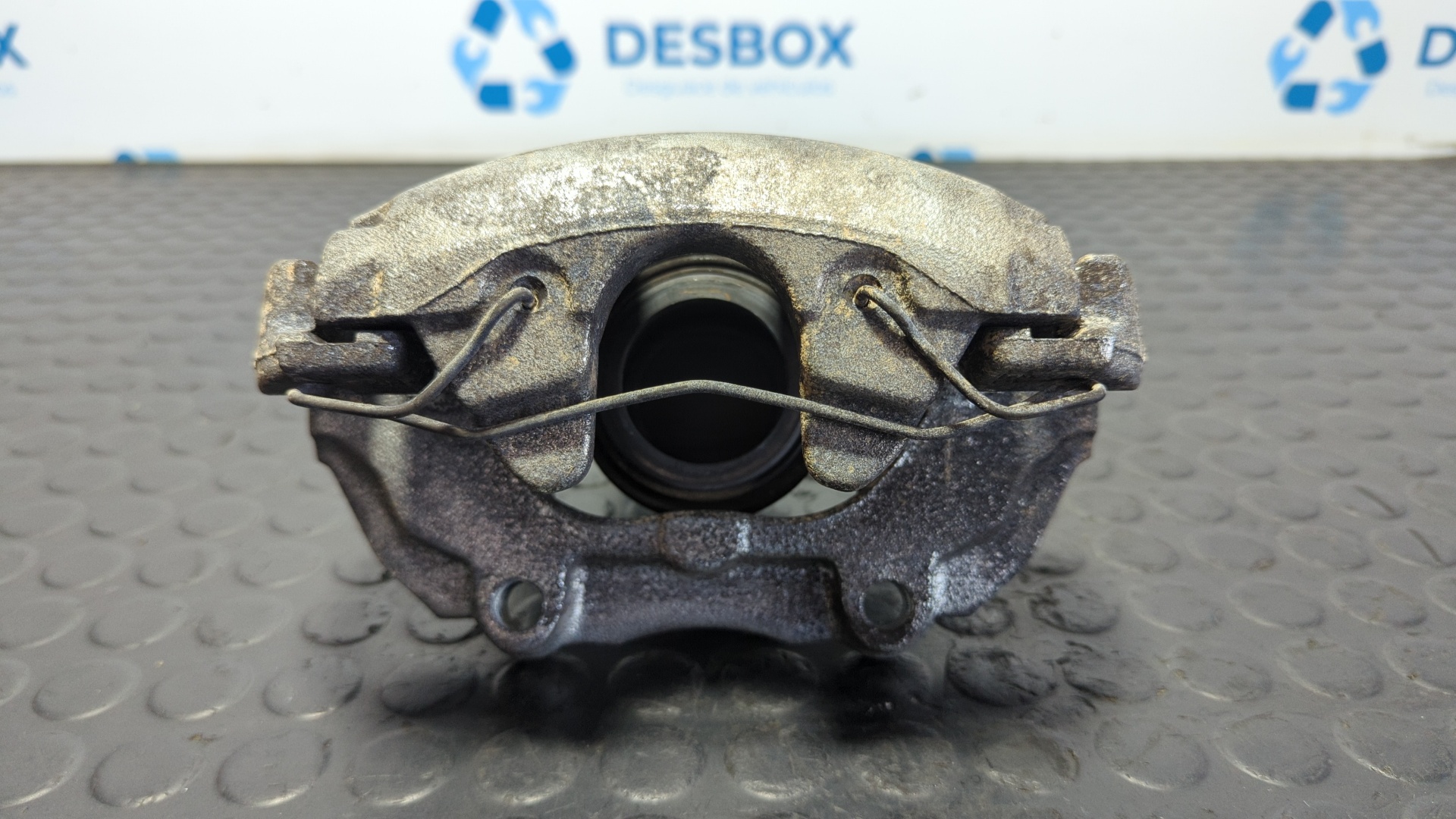 PINZA DE FRENO DELANTERA DERECHA FORD KUGA - vista 2