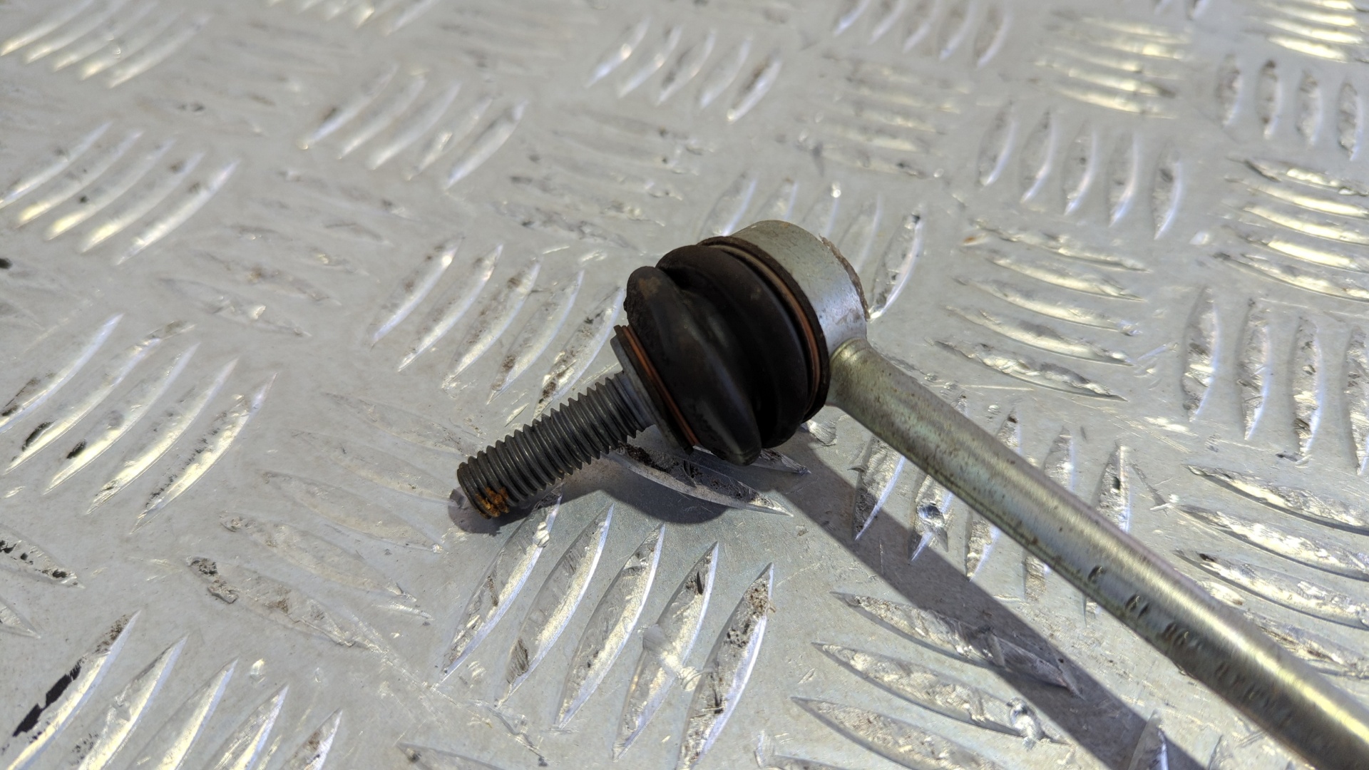 BARRA ESTABILIZADORA DELANTERA FORD KUGA - vista 4