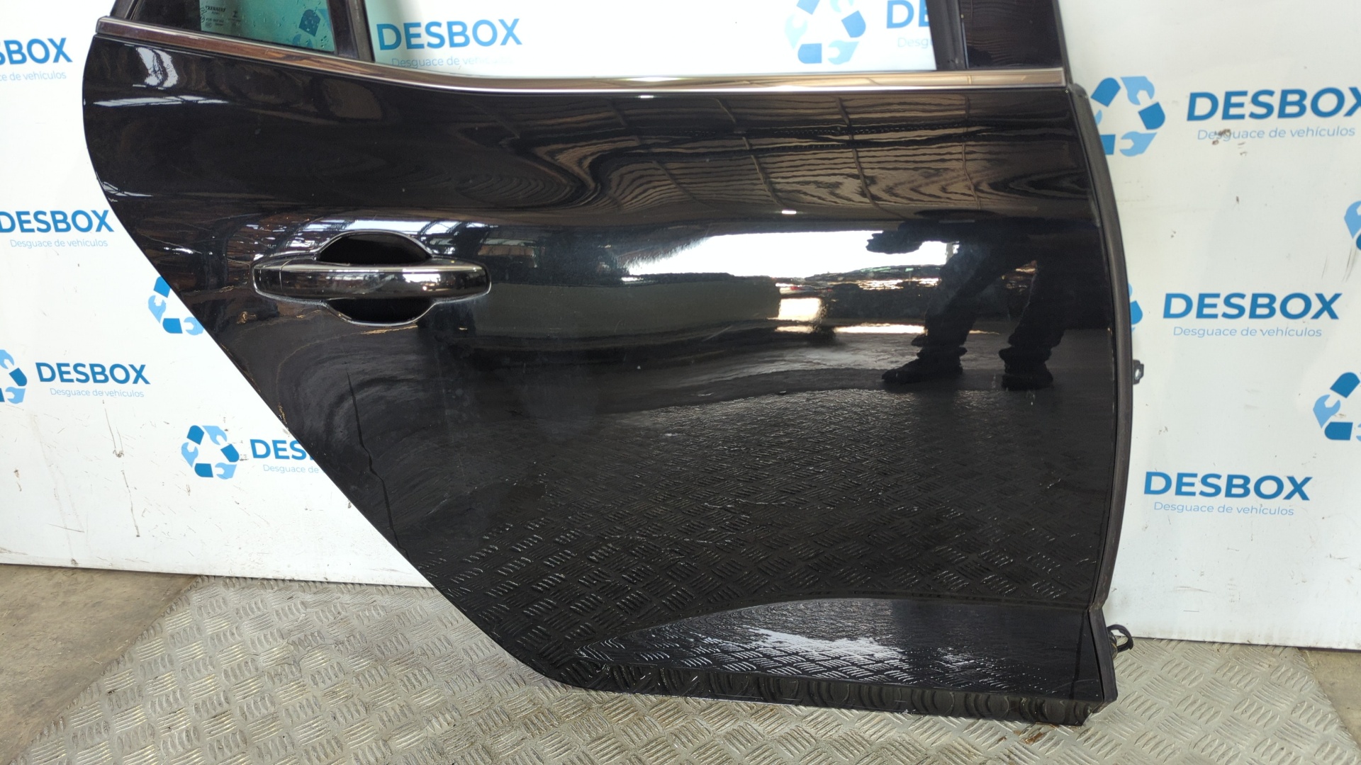 PUERTA TRASERA DERECHA RENAULT MEGANE IV BERLINA 5P - vista 3