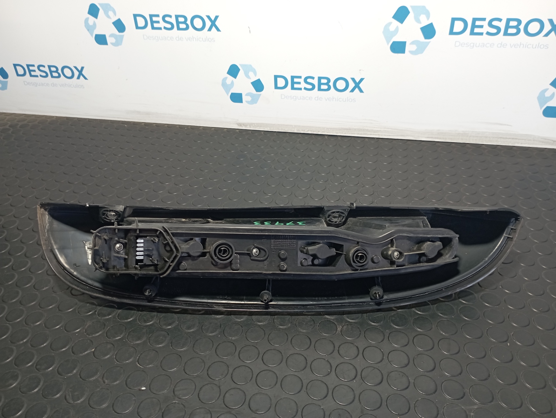 PILOTO TRASERO IZQUIERDO OPEL CORSA C - vista 2