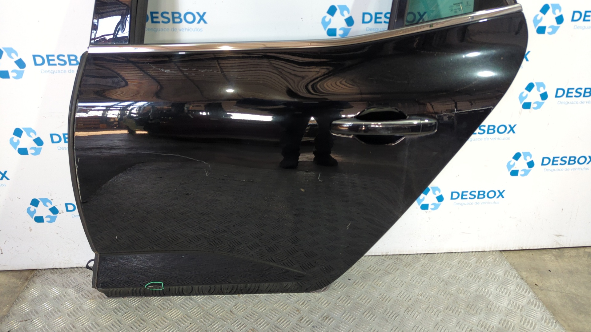 PUERTA TRASERA IZQUIERDA RENAULT MEGANE IV BERLINA 5P - vista 4