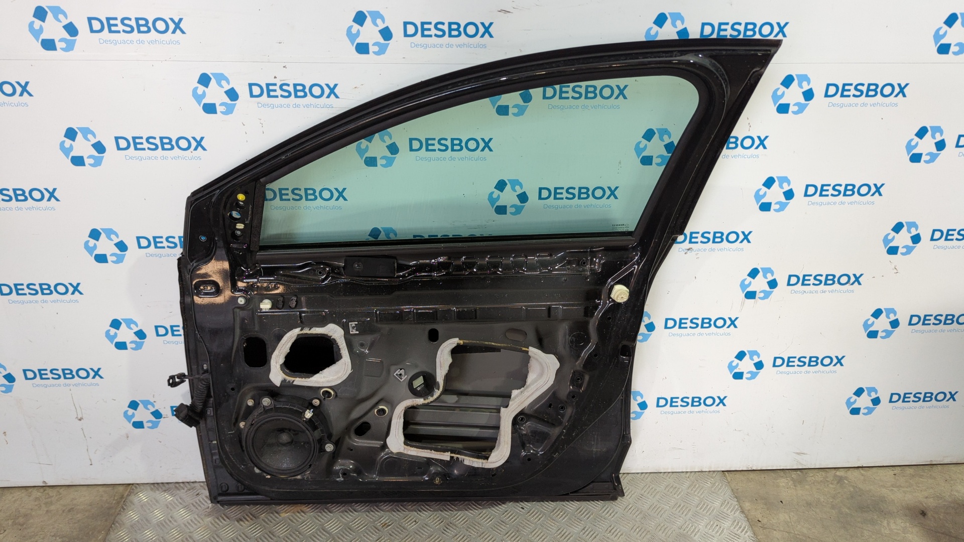 PUERTA DELANTERA DERECHA RENAULT MEGANE IV BERLINA 5P - vista 2