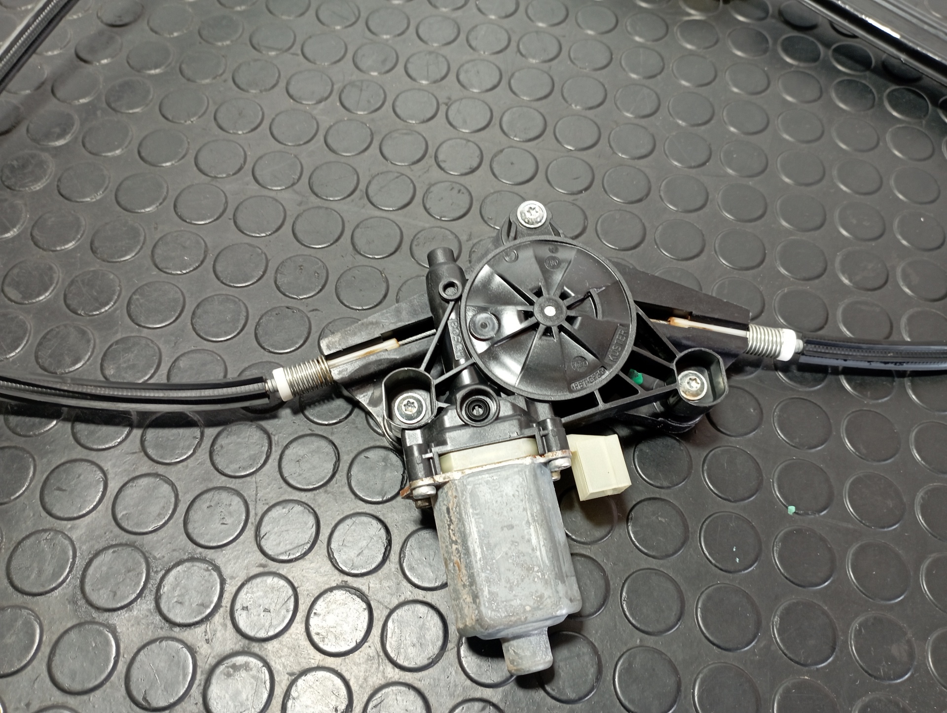 ELEVALUNAS DELANTERO IZQUIERDO VOLKSWAGEN T-CROSS (D31) - vista 3