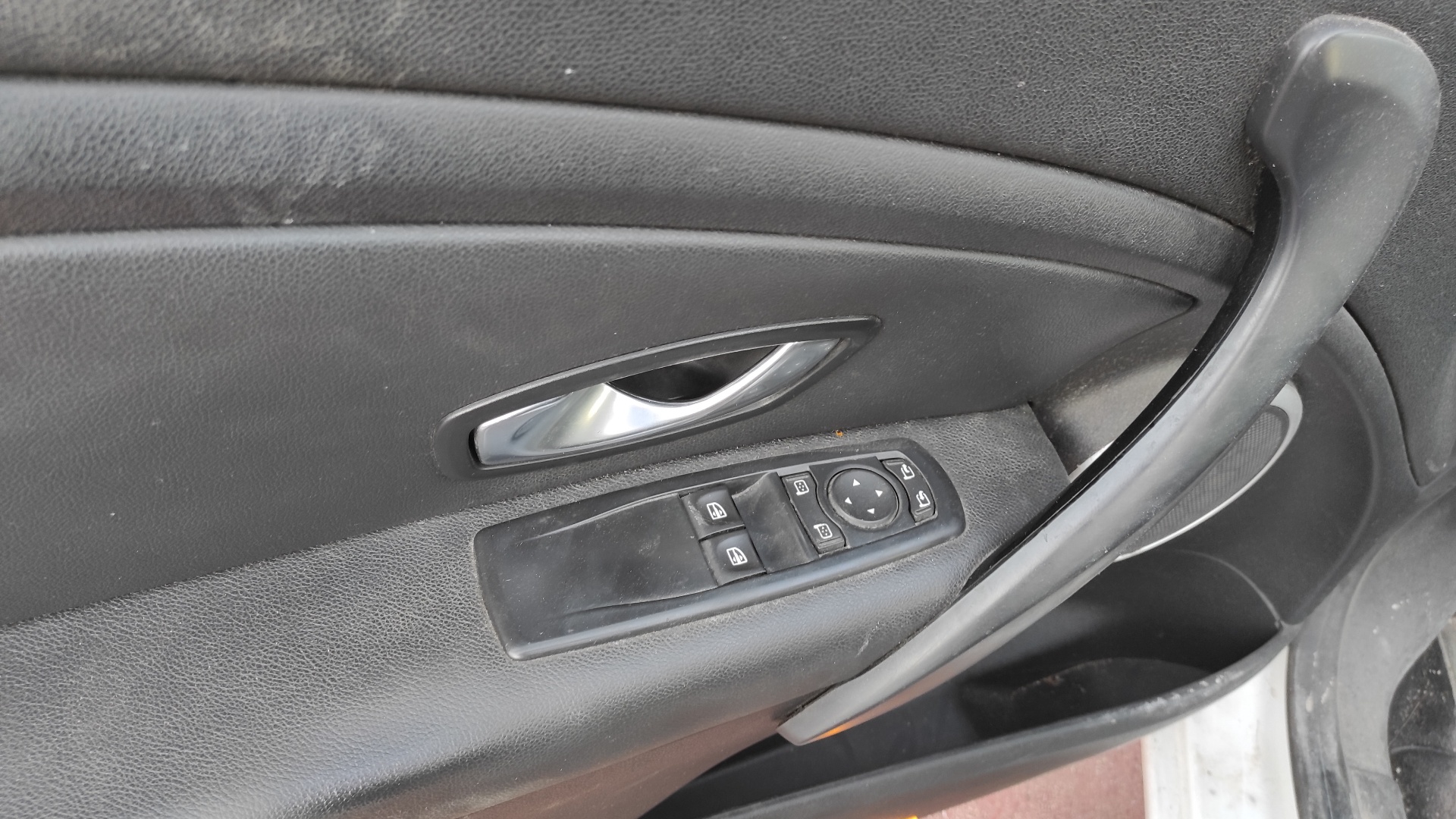 MANDO ELEVALUNAS DELANTERO IZQUIERDO RENAULT MEGANE III COUPE - vista 10