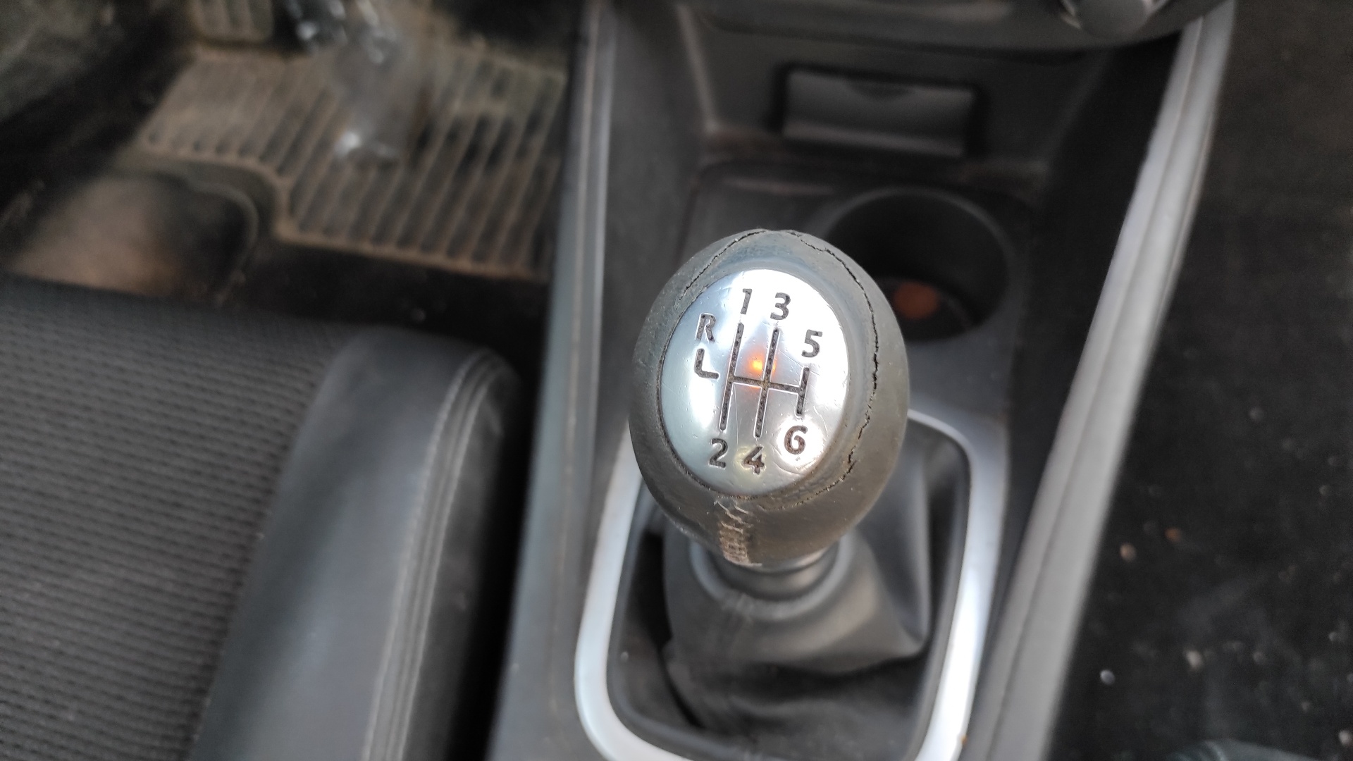 MANDO ELEVALUNAS DELANTERO IZQUIERDO RENAULT MEGANE III COUPE - vista 17