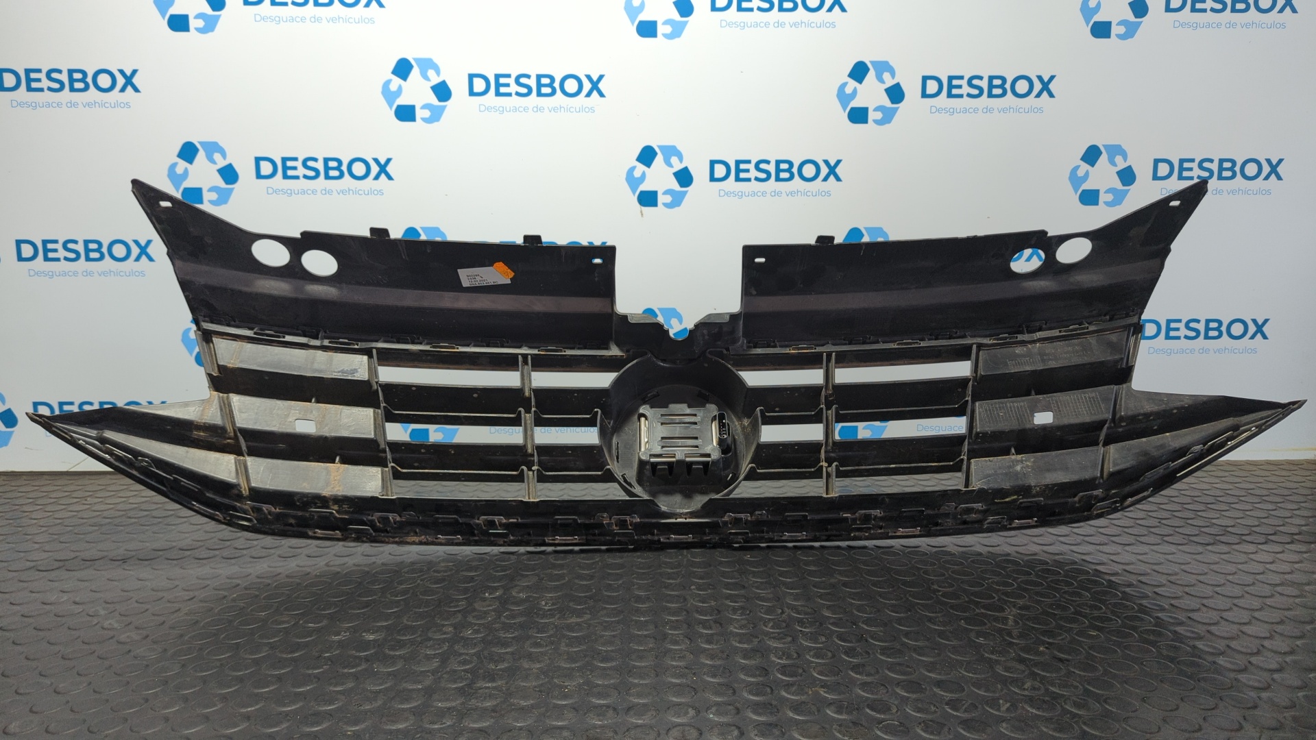 REJILLA DELANTERA VOLKSWAGEN TIGUAN - vista 3