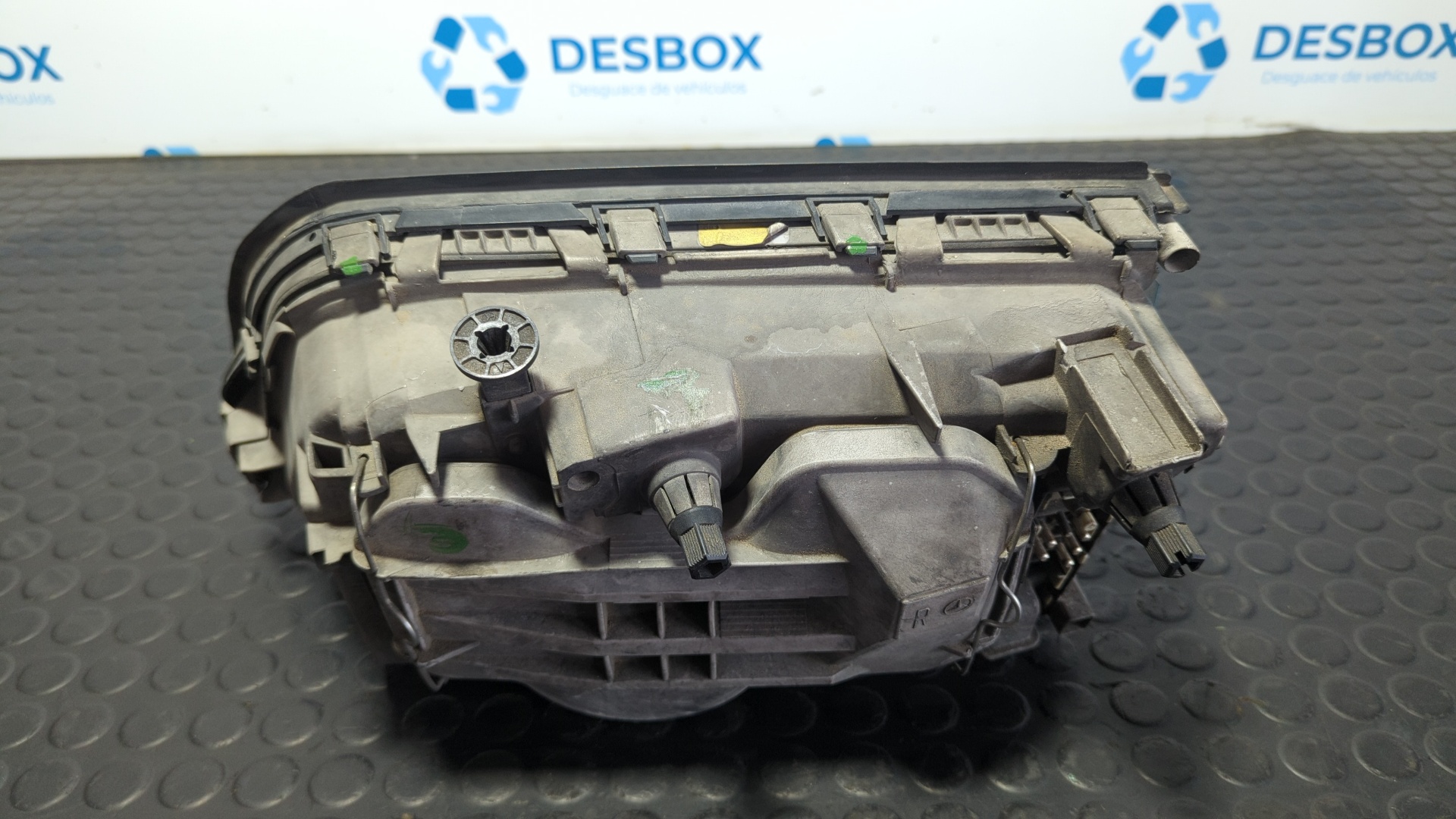 FARO DERECHO MERCEDES-BENZ CLASE C (W202) - vista 4