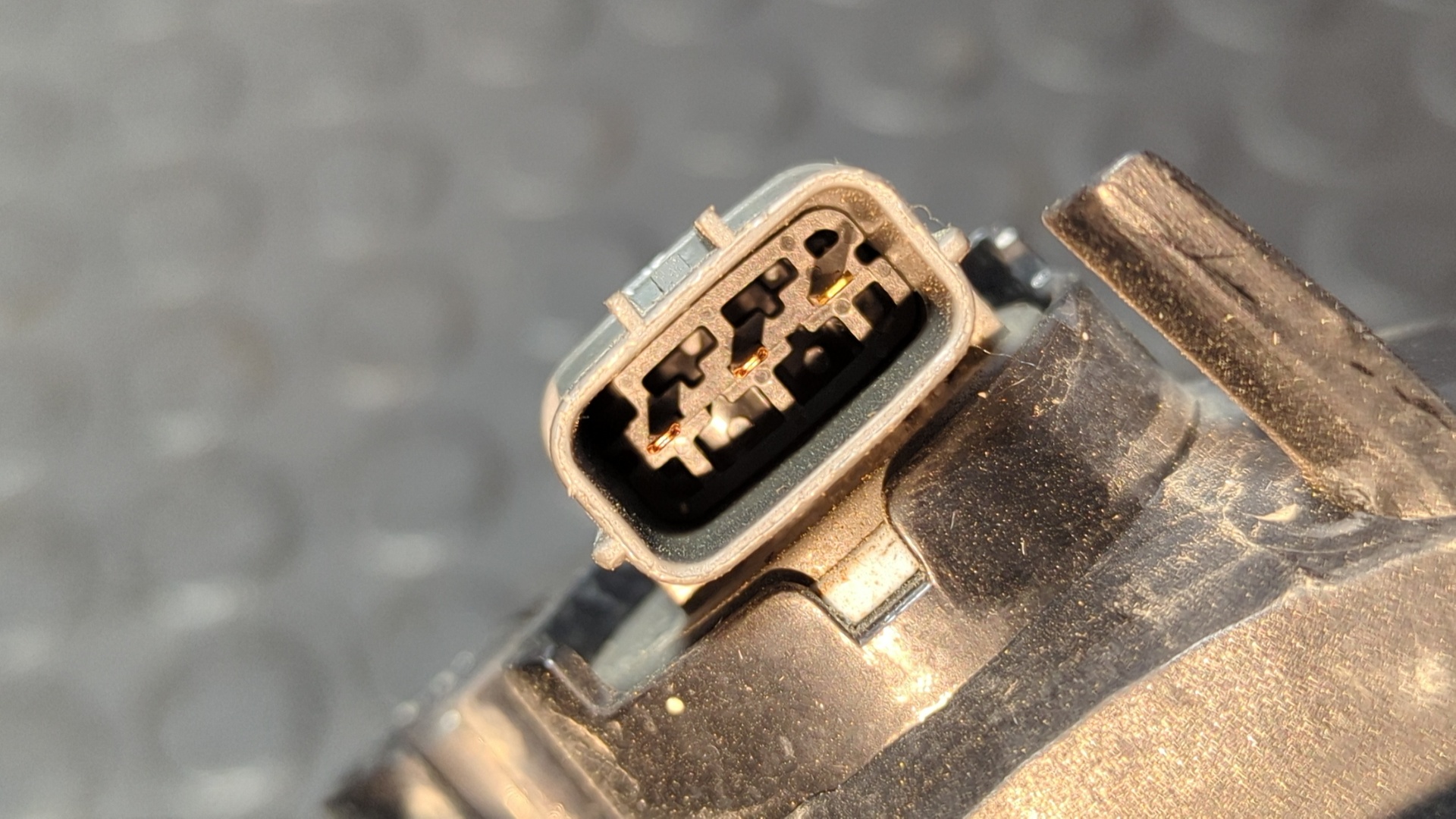 FARO ANTINIEBLA IZQUIERDO HYUNDAI I20 - vista 3