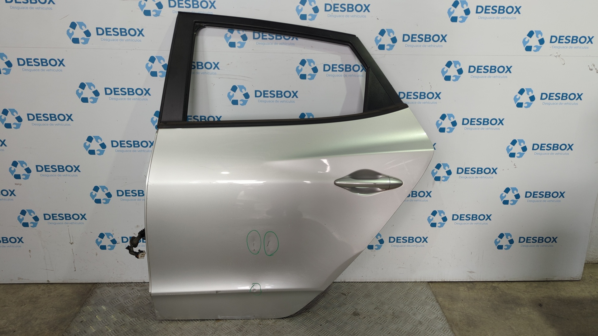 PUERTA TRASERA IZQUIERDA HYUNDAI IX35