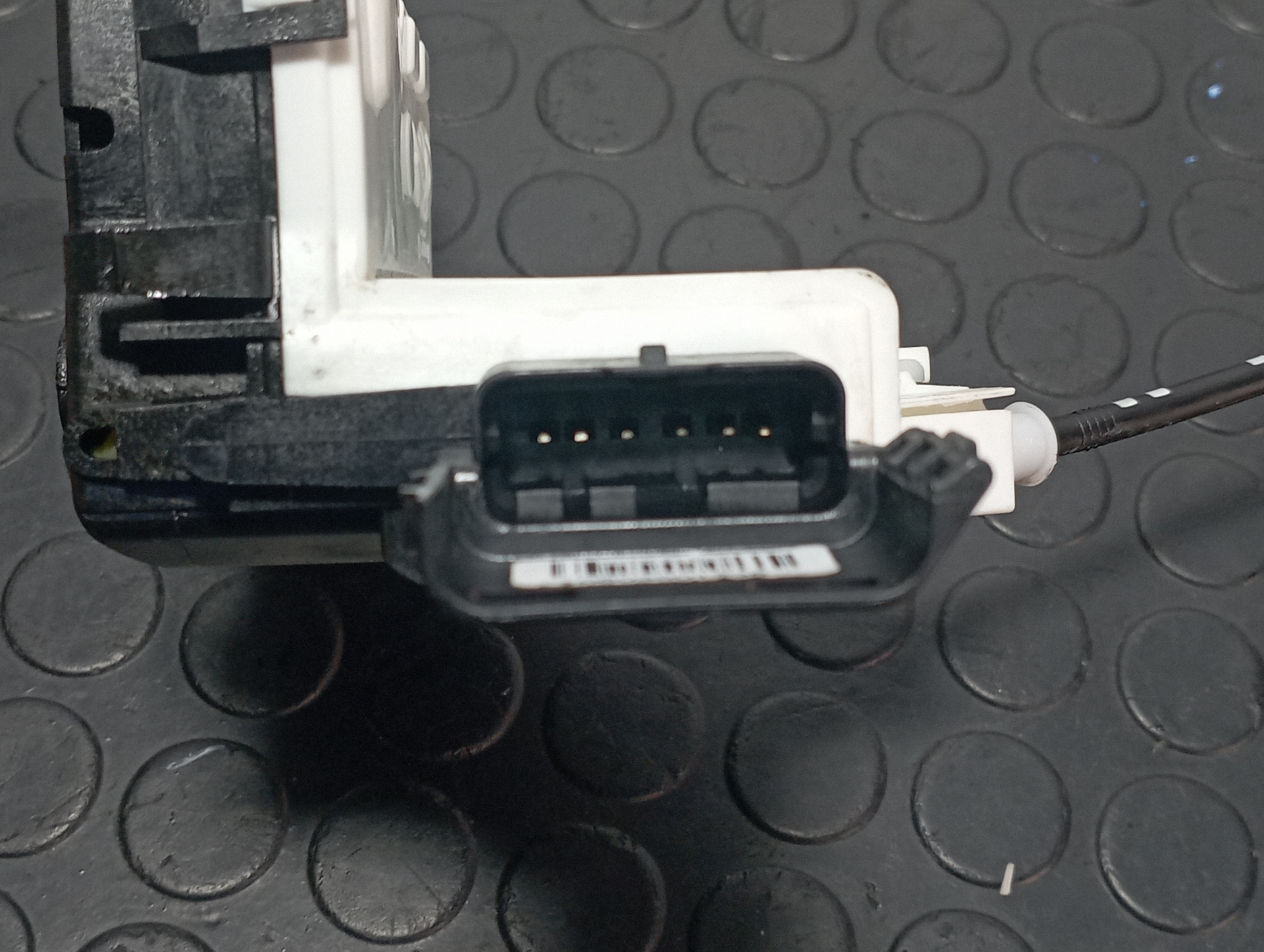 CERRADURA PUERTA DELANTERA DERECHA PEUGEOT PARTNER - vista 2