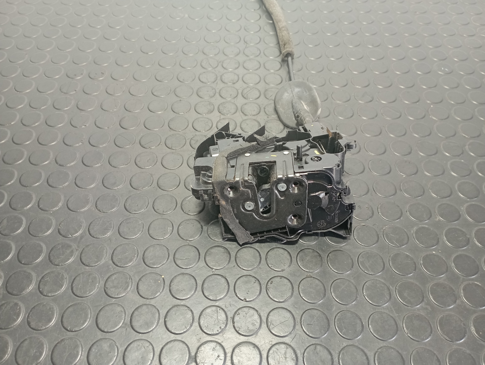 CERRADURA PUERTA TRASERA IZQUIERDA RENAULT MEGANE IV BERLINA 5P - vista 3