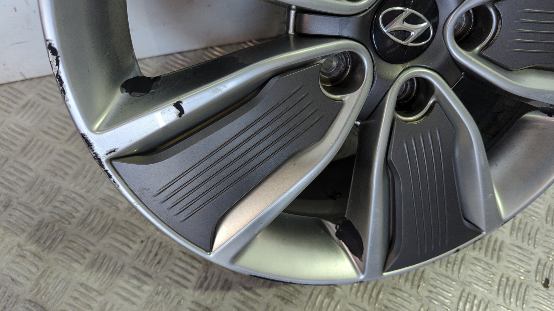 JUEGO LLANTAS HYUNDAI IONIQ 6 - vista 9