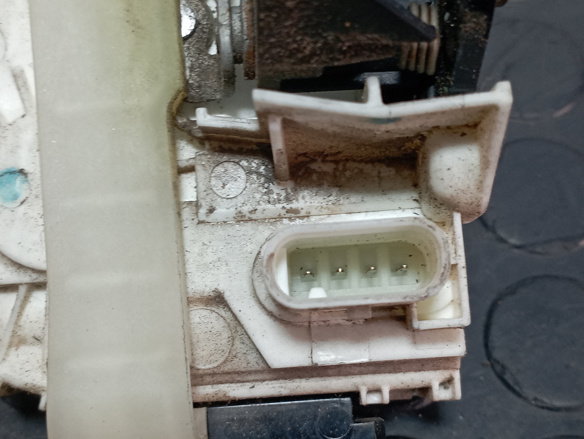 CERRADURA PUERTA TRASERA IZQUIERDA CHRYSLER JEEP COMPASS - vista 2