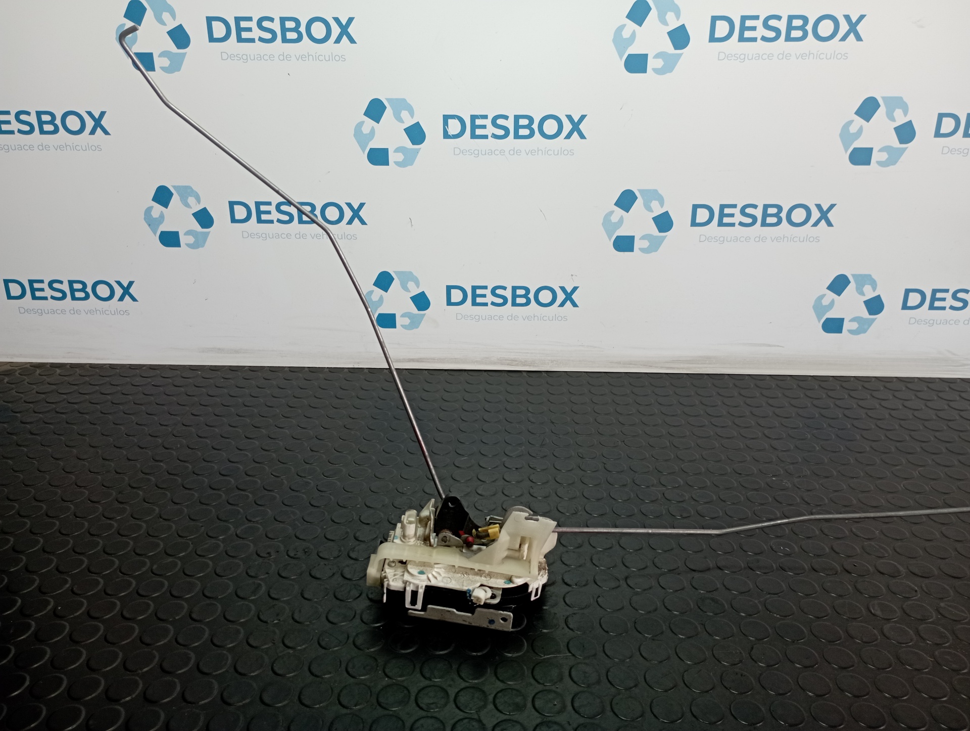 CERRADURA PUERTA TRASERA DERECHA CHRYSLER JEEP COMPASS - vista 3