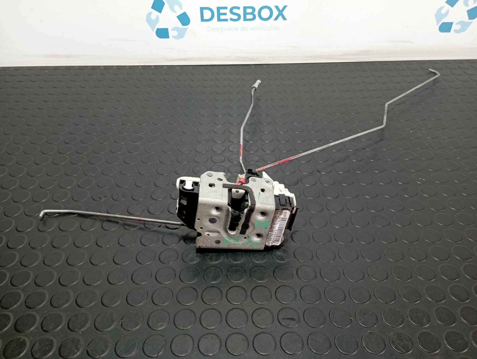 CERRADURA PUERTA DELANTERA DERECHA CHRYSLER JEEP COMPASS