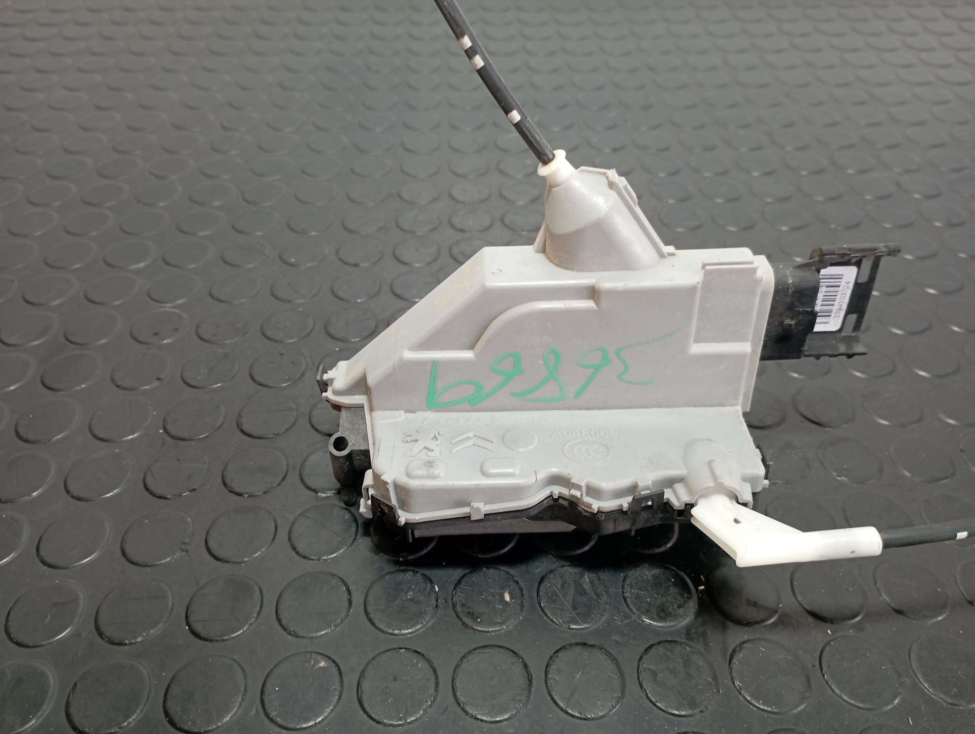 CERRADURA PUERTA TRASERA DERECHA PEUGEOT 3008 - vista 3