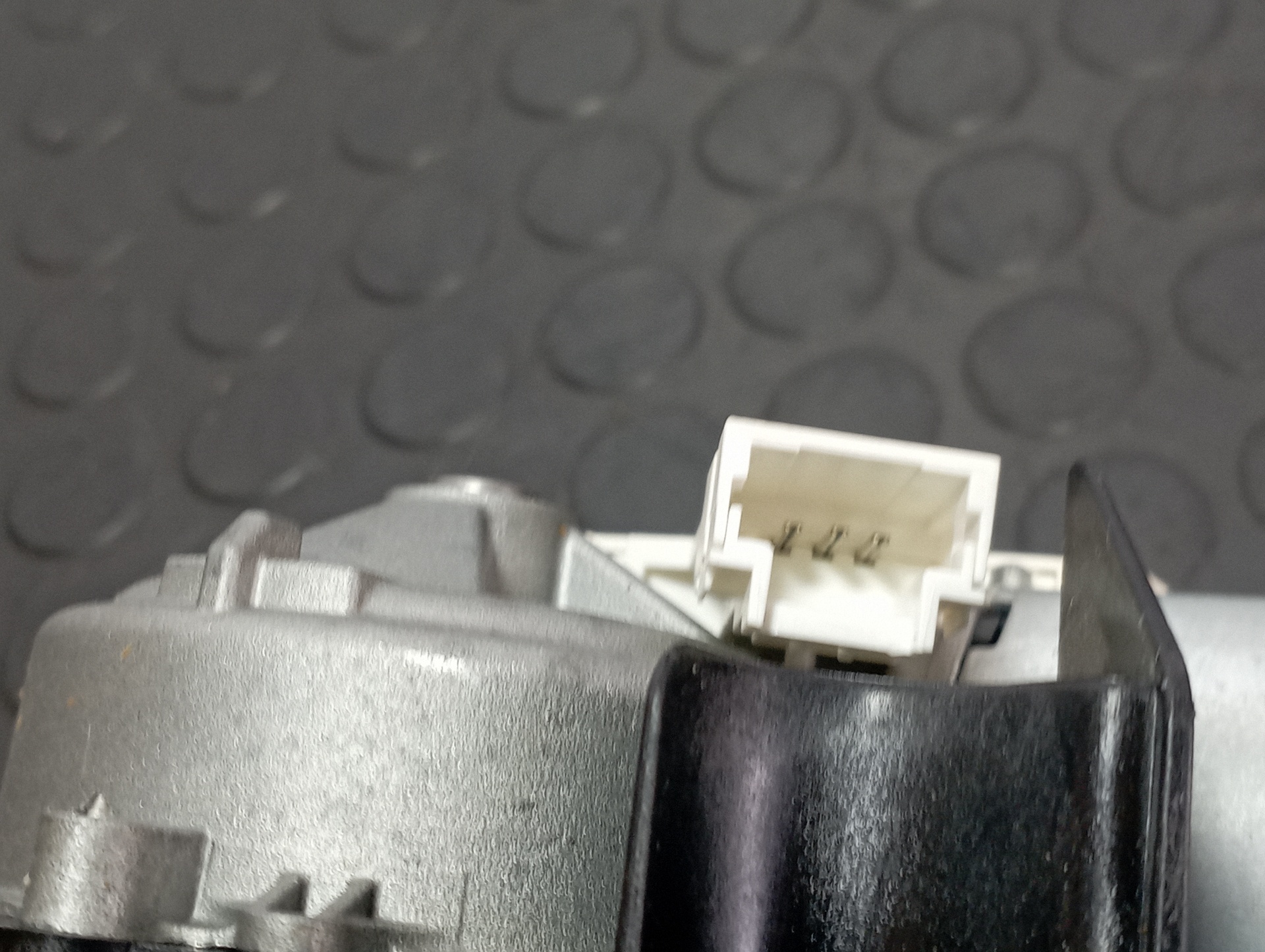 MOTOR LIMPIA TRASERO PEUGEOT 3008 - vista 2