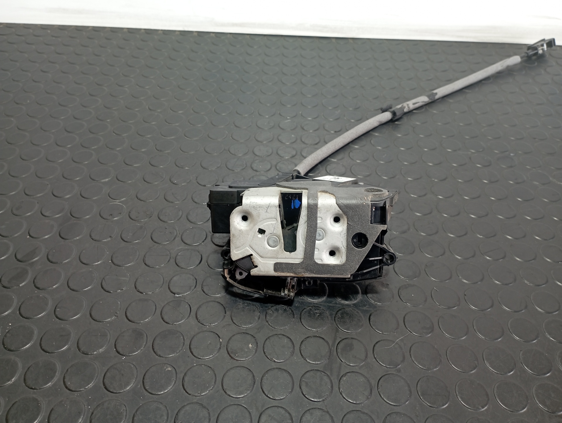 CERRADURA PUERTA DELANTERA DERECHA FORD FOCUS TURN. - vista 2