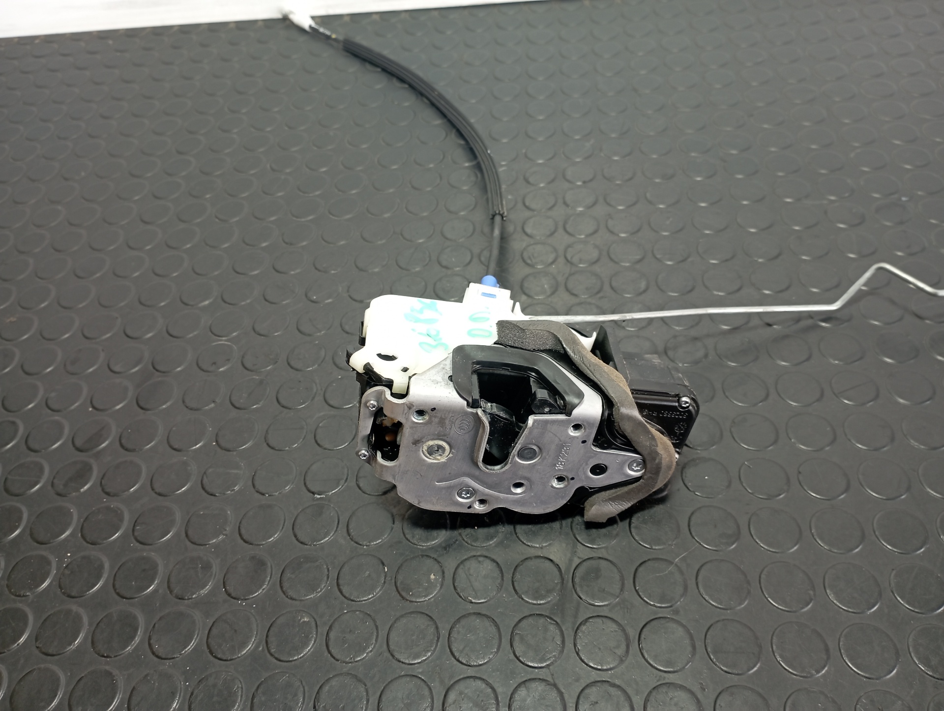 CERRADURA PUERTA DELANTERA DERECHA OPEL MOKKA X - vista 5
