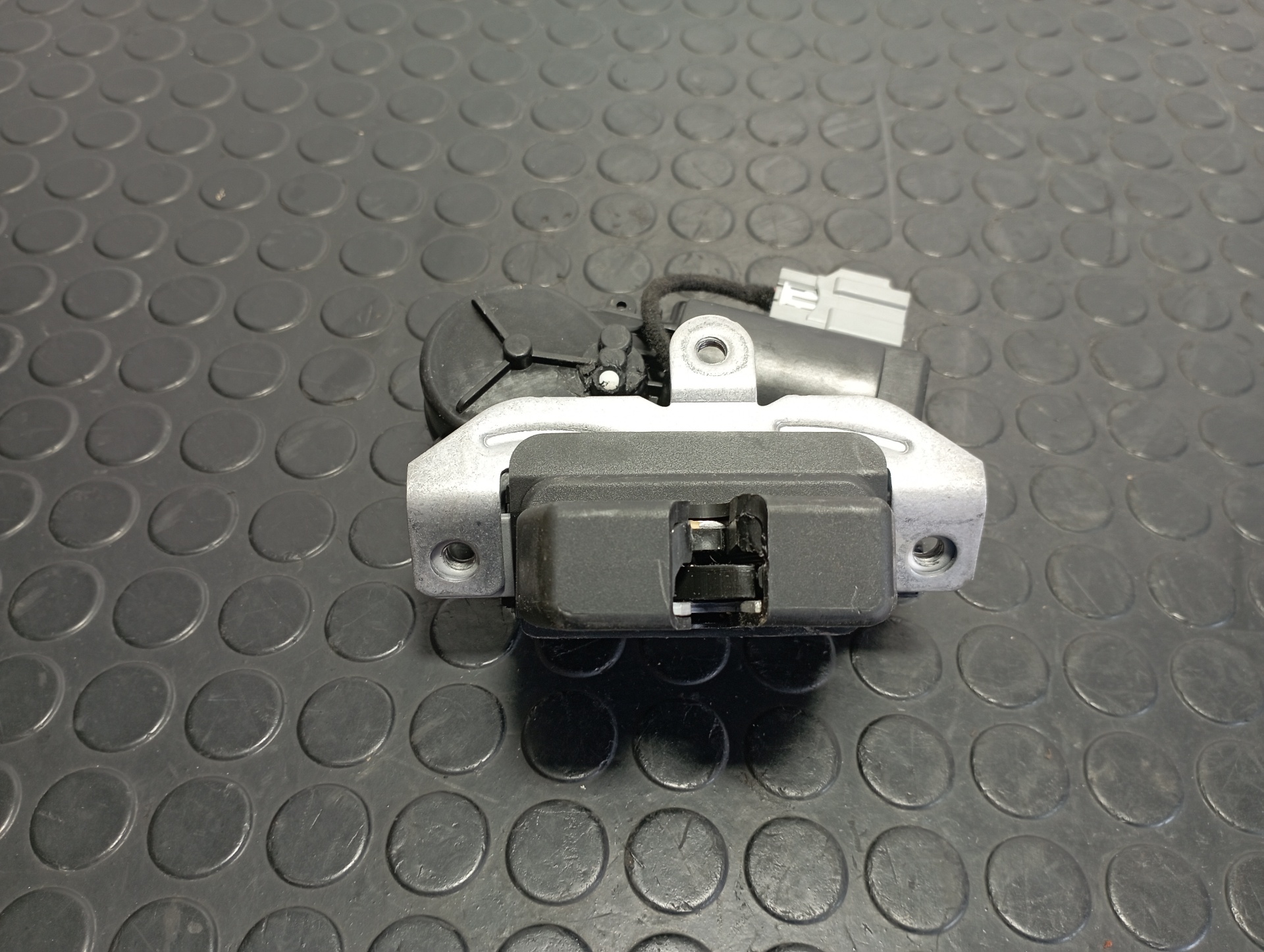 CERRADURA MALETERO / PORTON FORD KUGA - vista 4