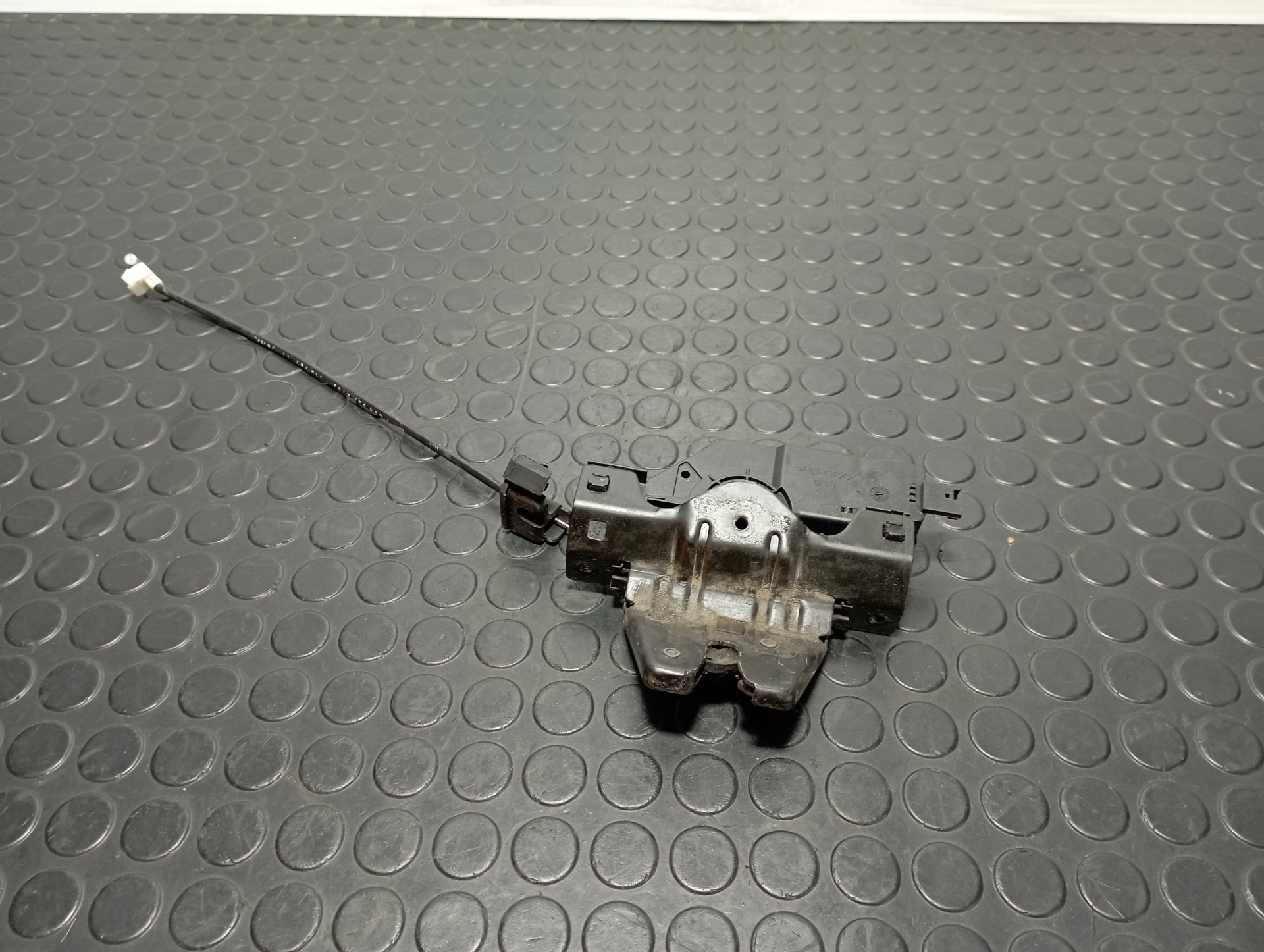 CERRADURA MALETERO / PORTON BMW SERIE 5 BERLINA (E60) - vista 2