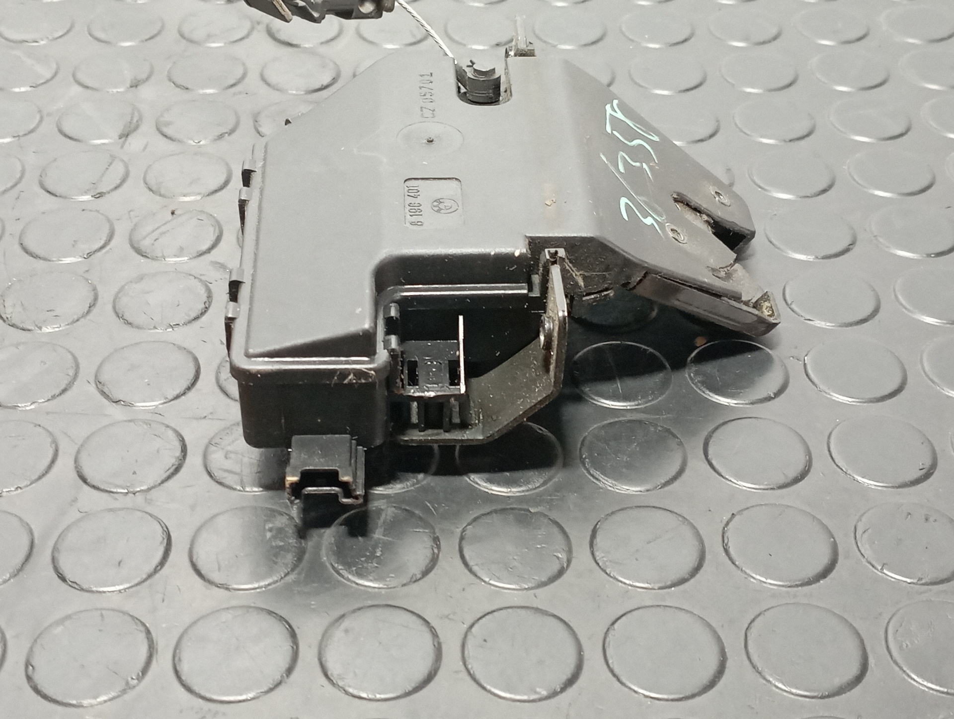 CERRADURA MALETERO / PORTON BMW SERIE 5 BERLINA (E60) - vista 3