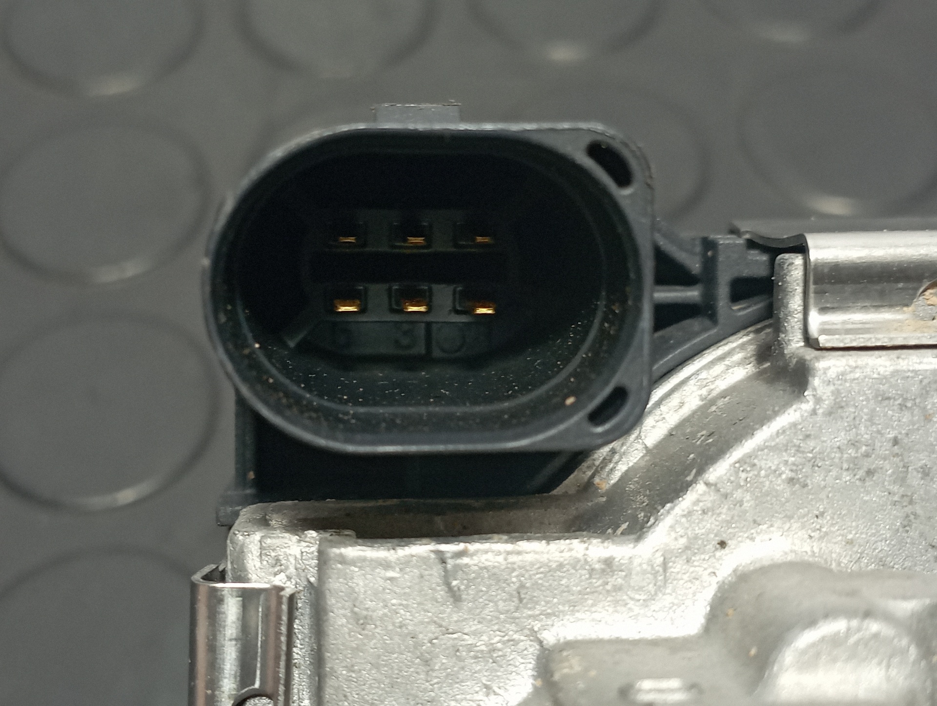 CAJA MARIPOSA VOLKSWAGEN POLO - vista 4