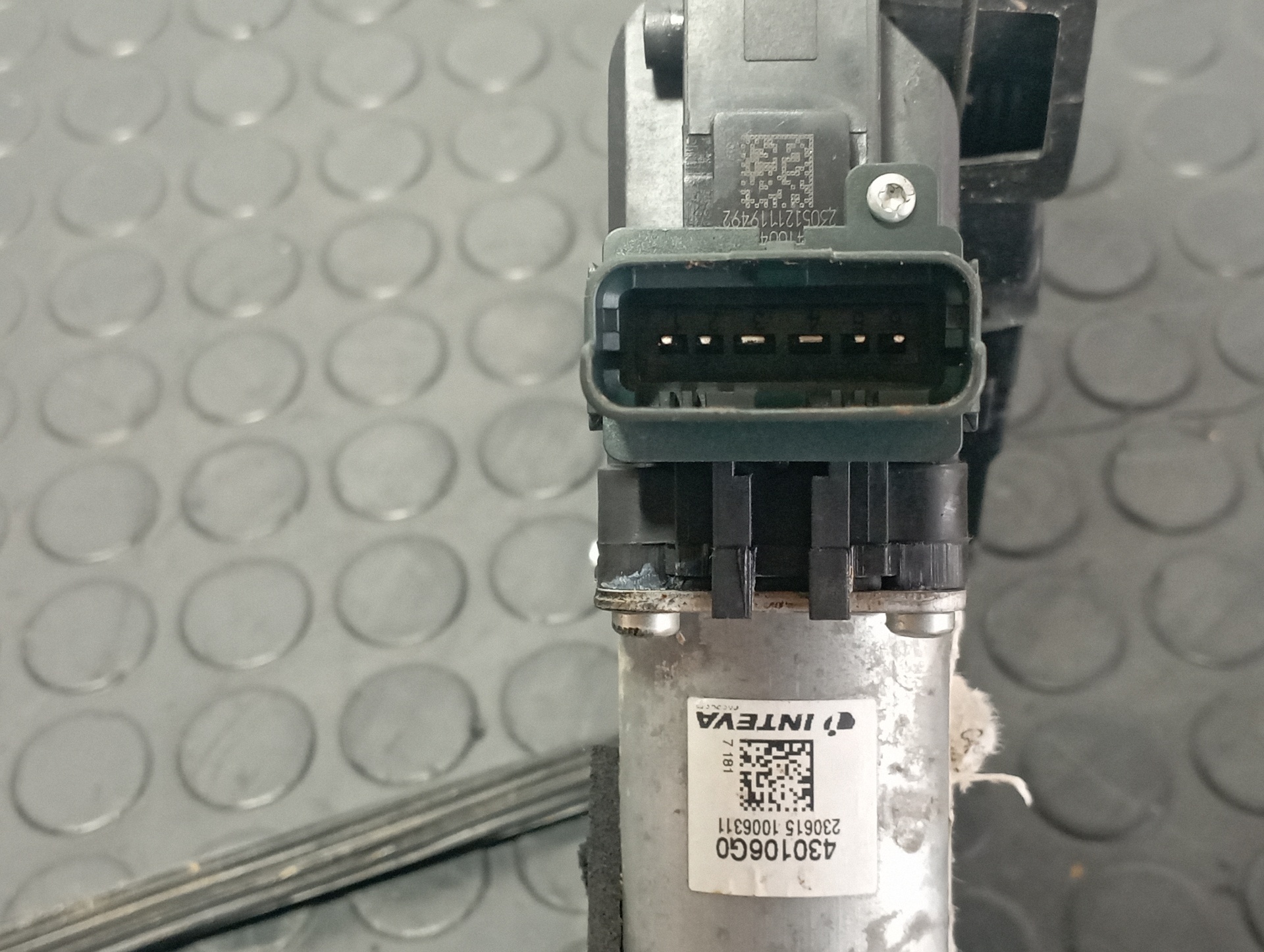 ELEVALUNAS DELANTERO IZQUIERDO RENAULT MEGANE IV BERLINA 5P - vista 4