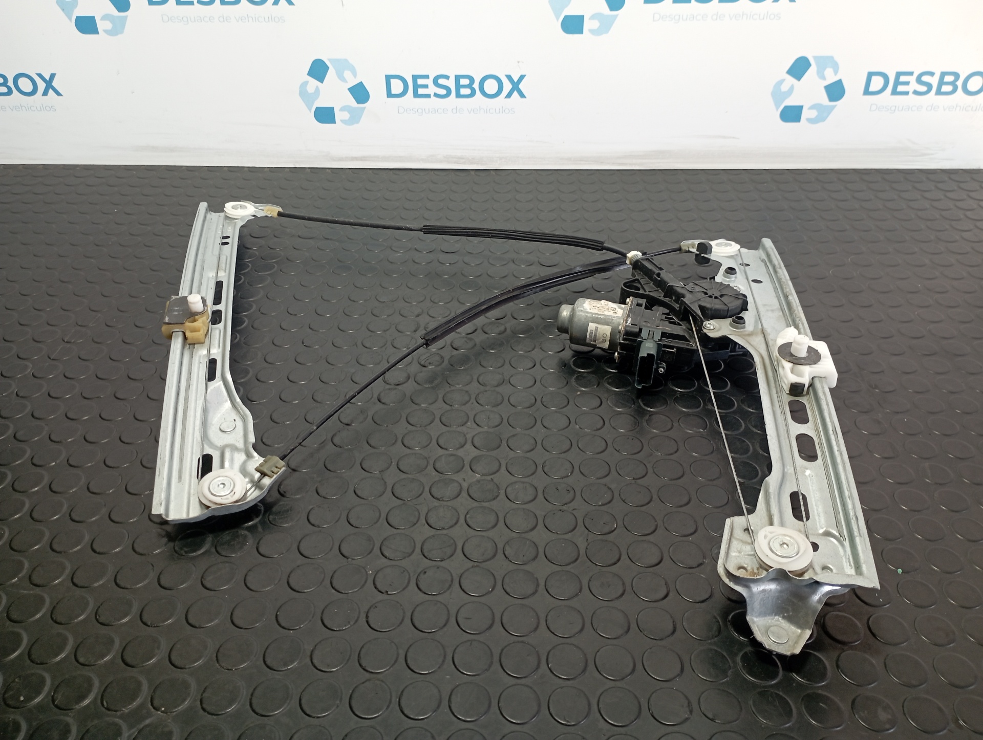 ELEVALUNAS DELANTERO DERECHO RENAULT MEGANE IV BERLINA 5P - vista 3