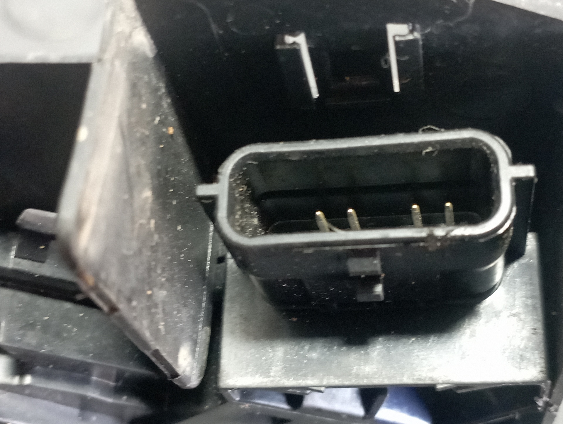 CERRADURA PUERTA DELANTERA DERECHA RENAULT MEGANE IV BERLINA 5P - vista 2