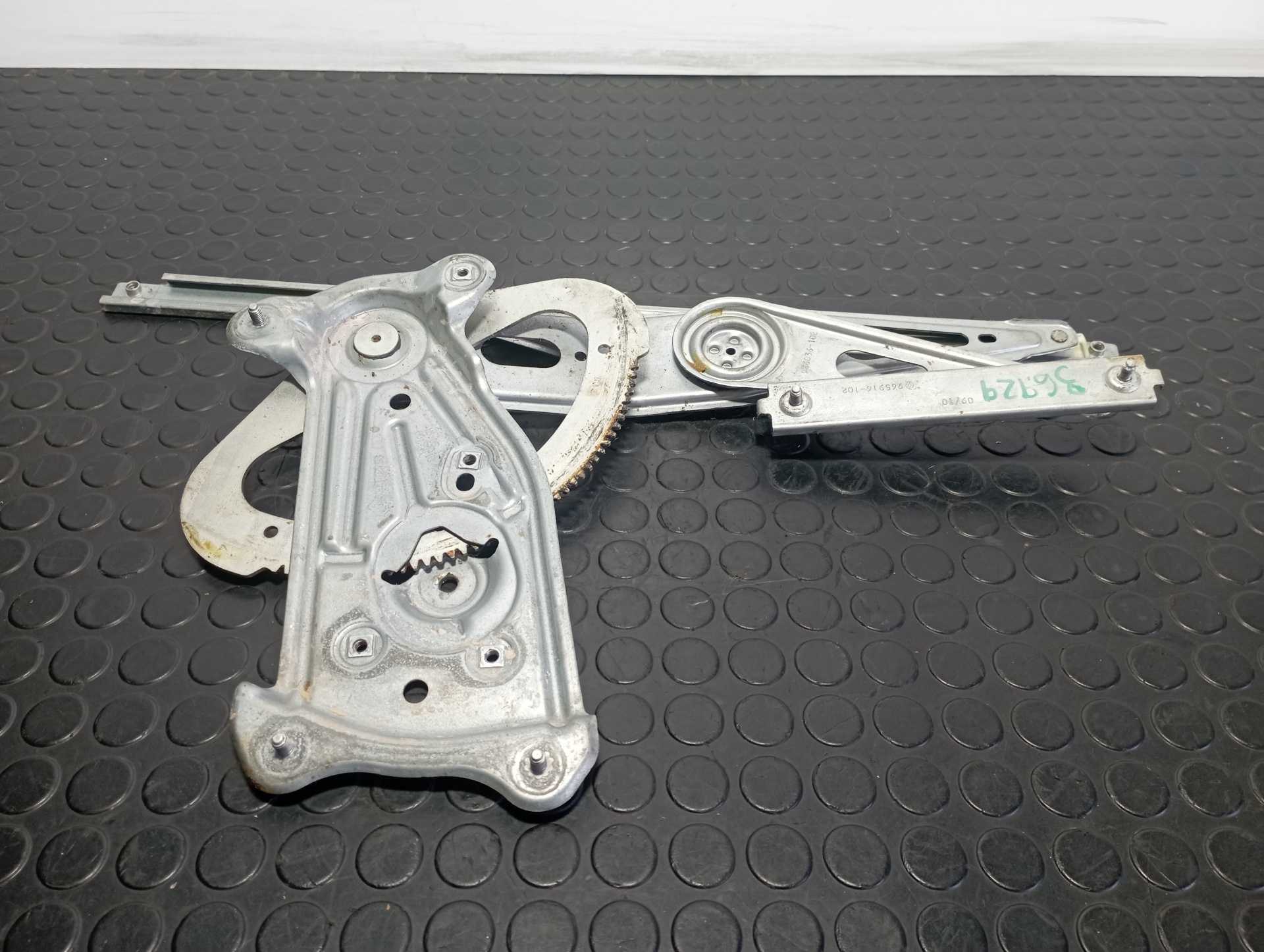 ELEVALUNAS DELANTERO DERECHO RENAULT MEGANE III COUPE