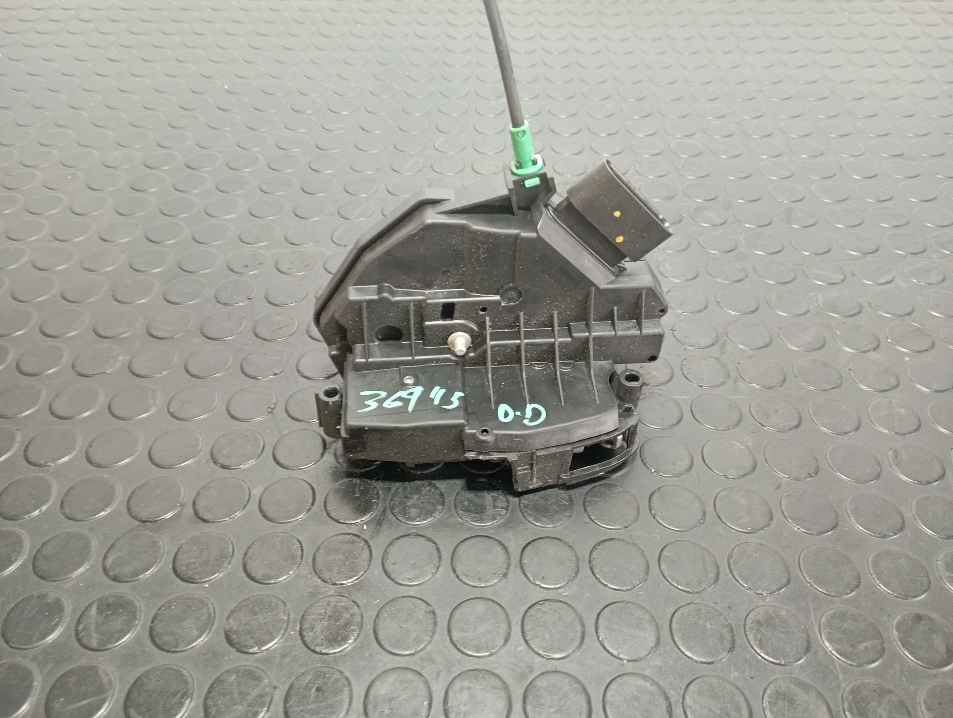 CERRADURA PUERTA DELANTERA DERECHA FORD KUGA