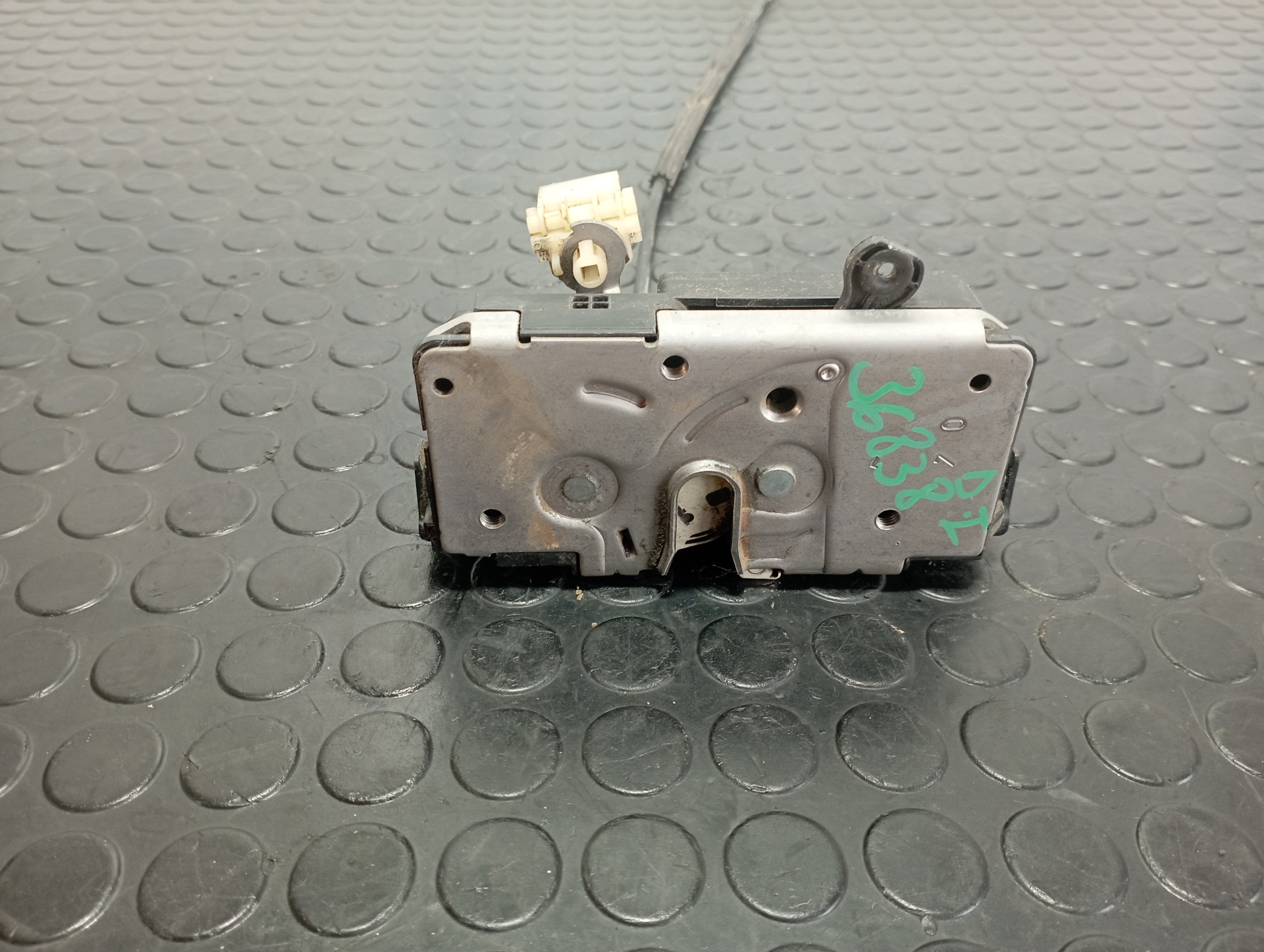 CERRADURA PUERTA DELANTERA IZQUIERDA OPEL CORSA E - vista 2