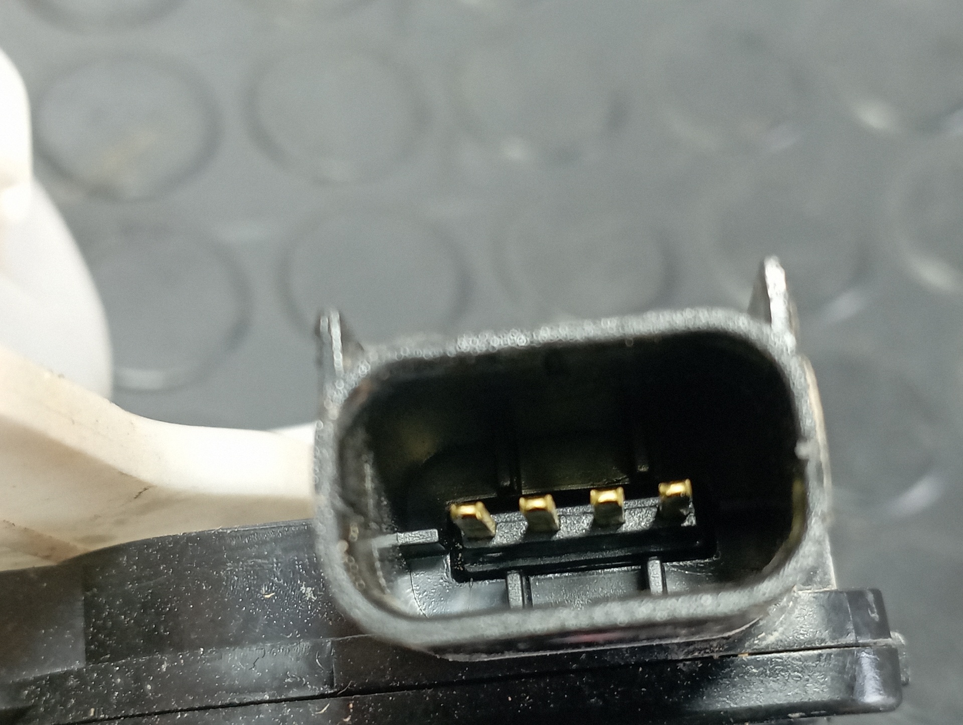 CERRADURA PUERTA TRASERA DERECHA KIA PICANTO - vista 3