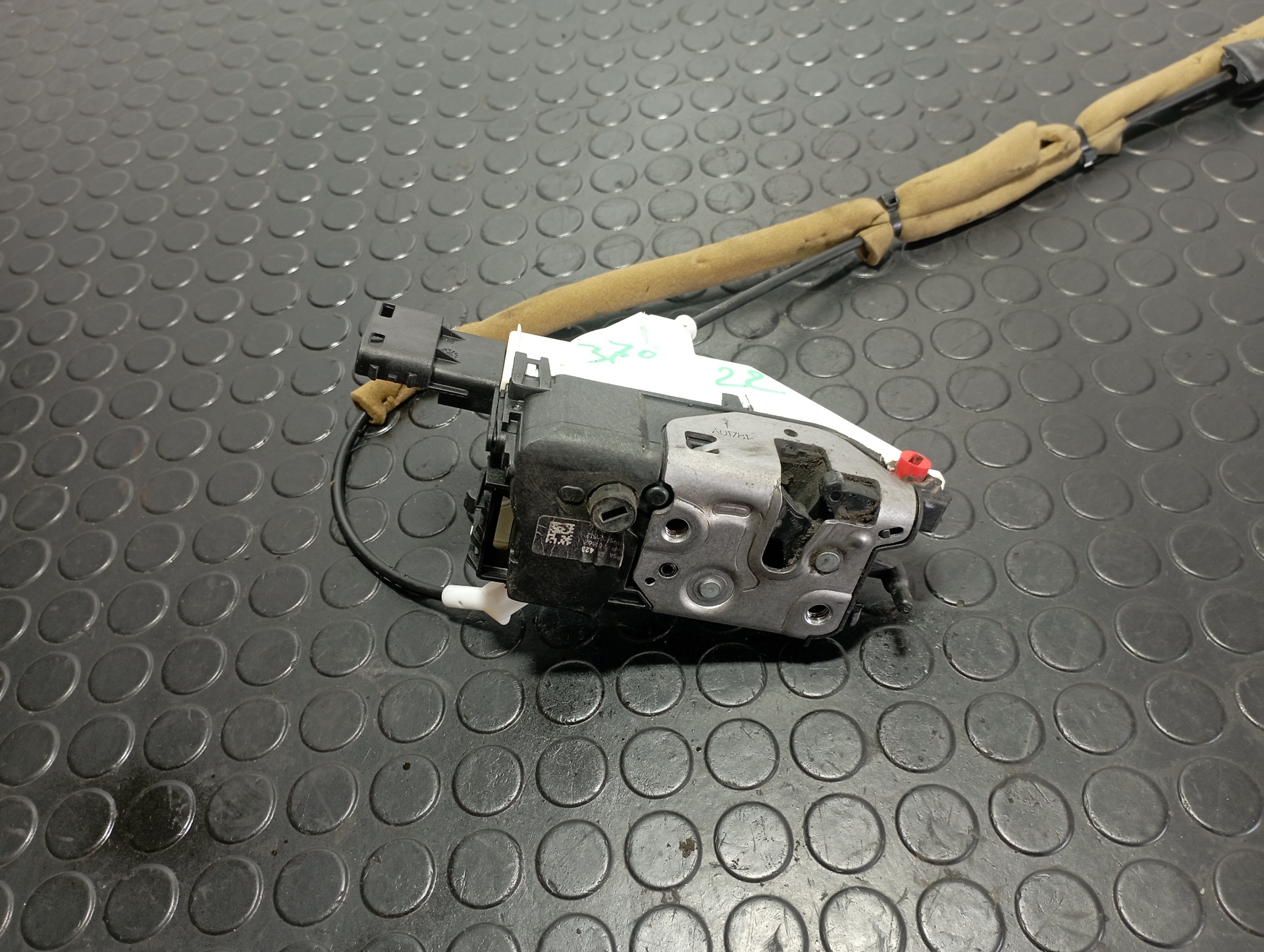 CERRADURA  CORREDERA DERECHA  PEUGEOT PARTNER - vista 3