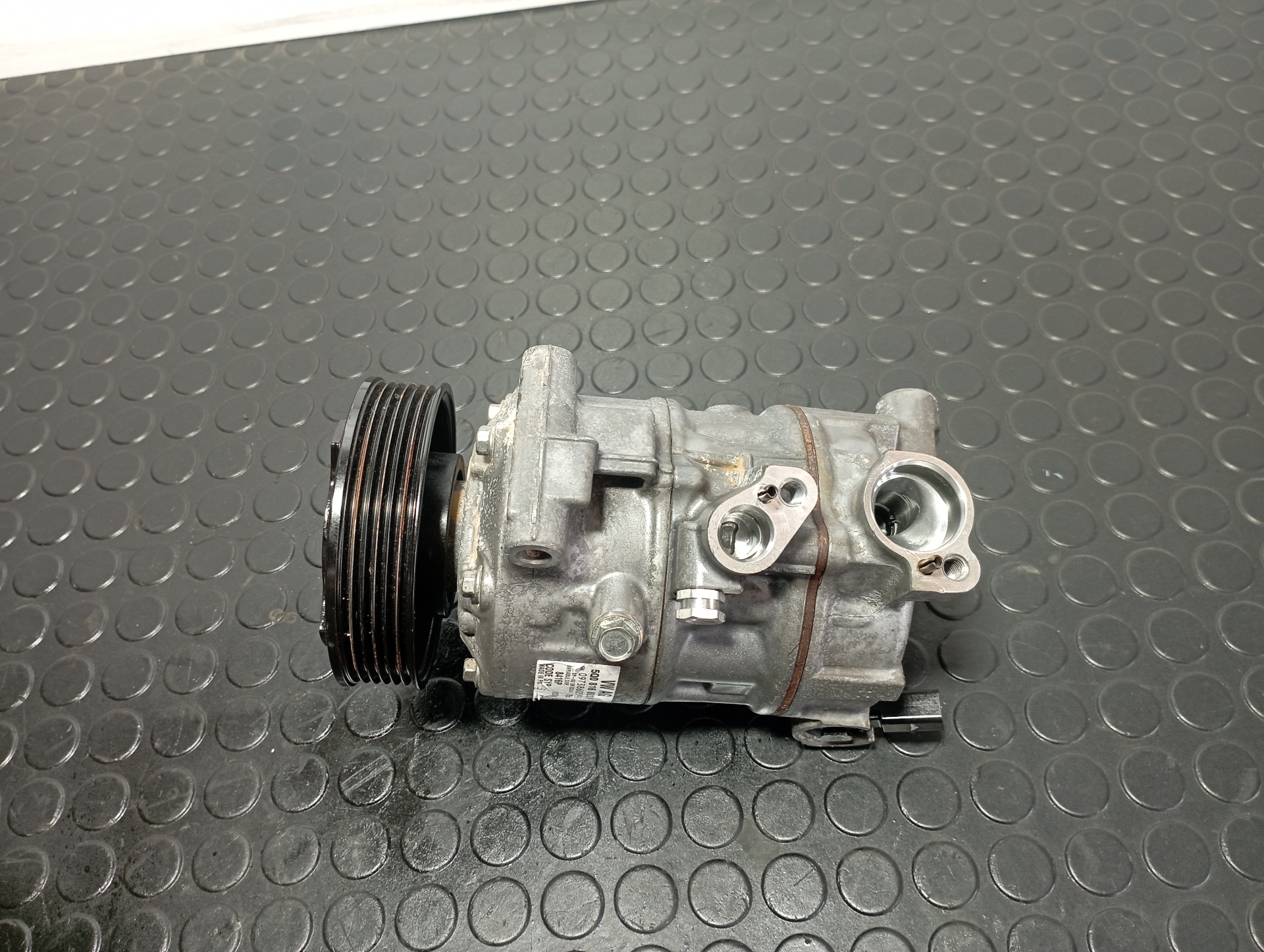 COMPRESOR AIRE ACONDICIONADO VOLKSWAGEN POLO - vista 2