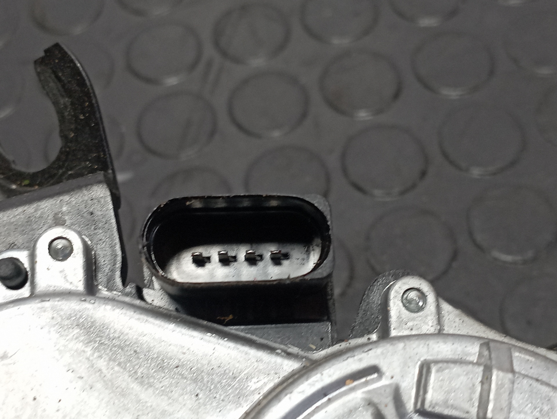 MOTOR LIMPIA TRASERO HYUNDAI I20 ACTIVE - vista 5